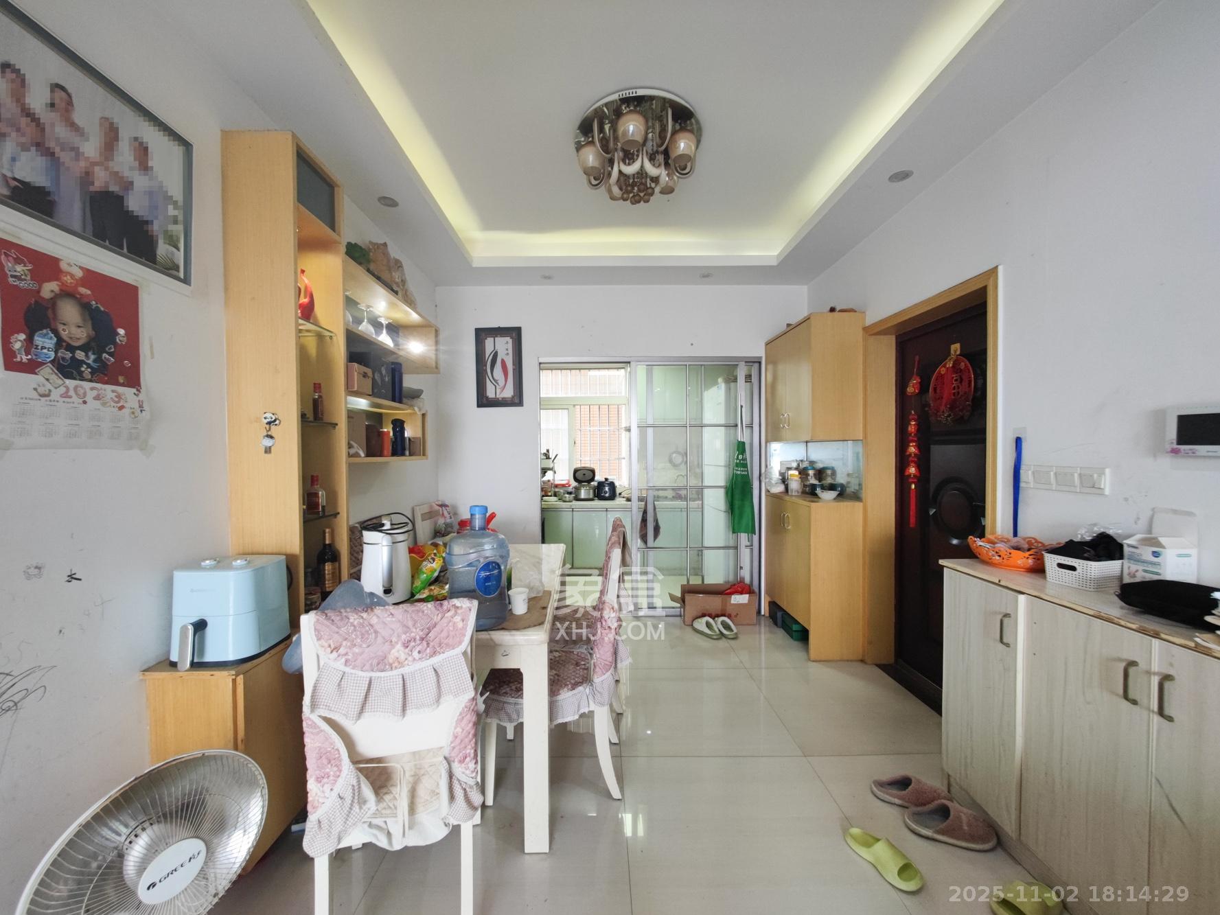 丰园城(鄱阳小区二期) 3室2厅2卫 73.8万 丰园城(鄱阳小区二期) 3室2厅2卫 73.8万其他