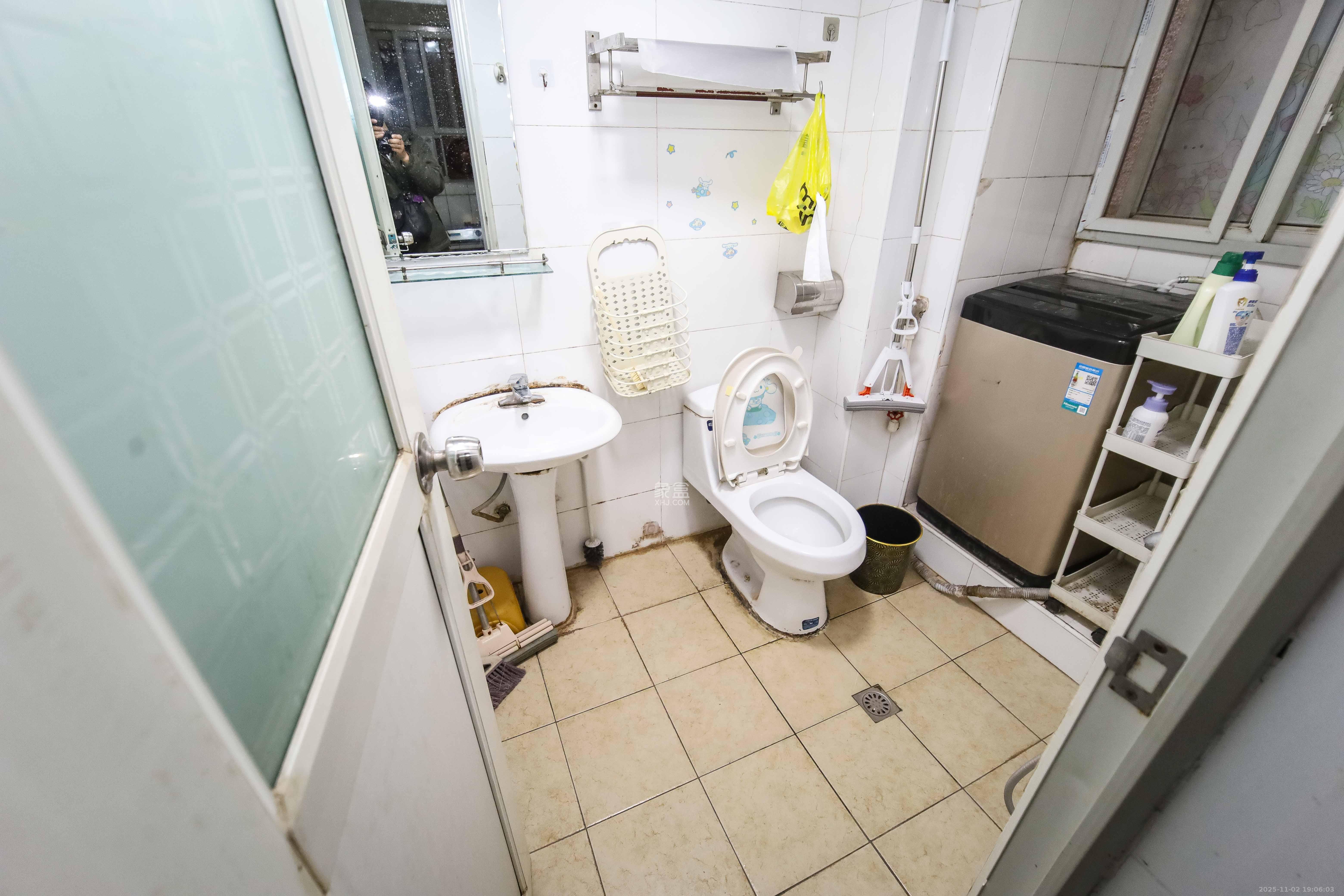 东进小区  2室1厅1卫    44.68万 东进小区  2室1厅1卫    44.68万卫生间