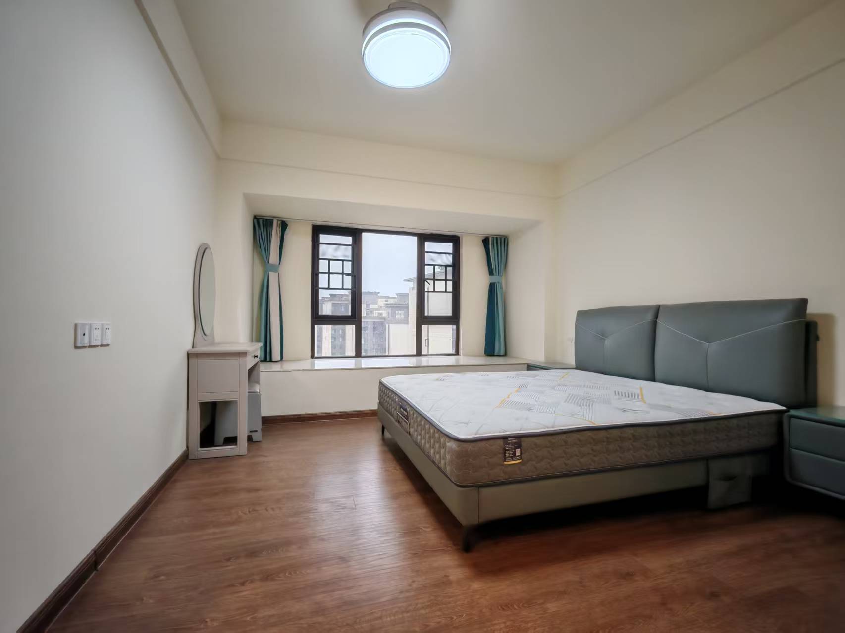 碧桂园翘楚棠 4室2厅2卫 2000.0元/月 碧桂园翘楚棠 4室2厅2卫 2000.0元/月室内图