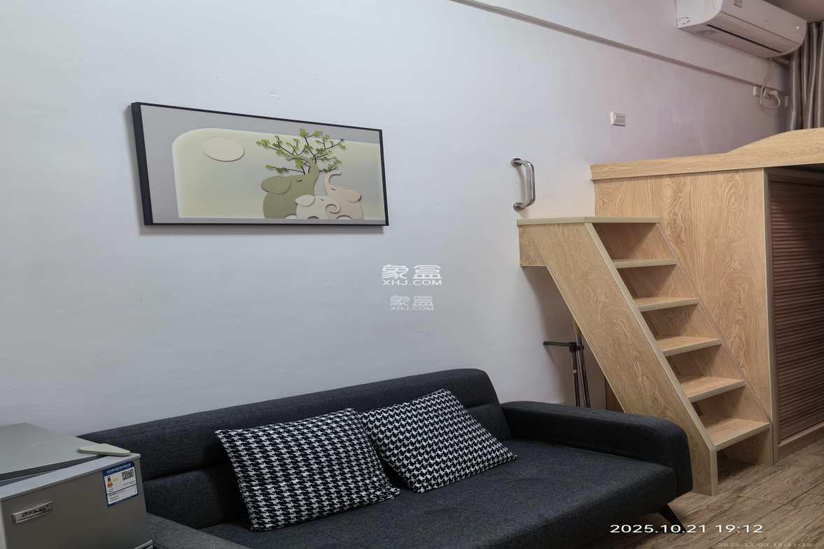 叠彩兰亭 1室1厅1卫 1100.0元/月 叠彩兰亭 1室1厅1卫 1100.0元/月室内图