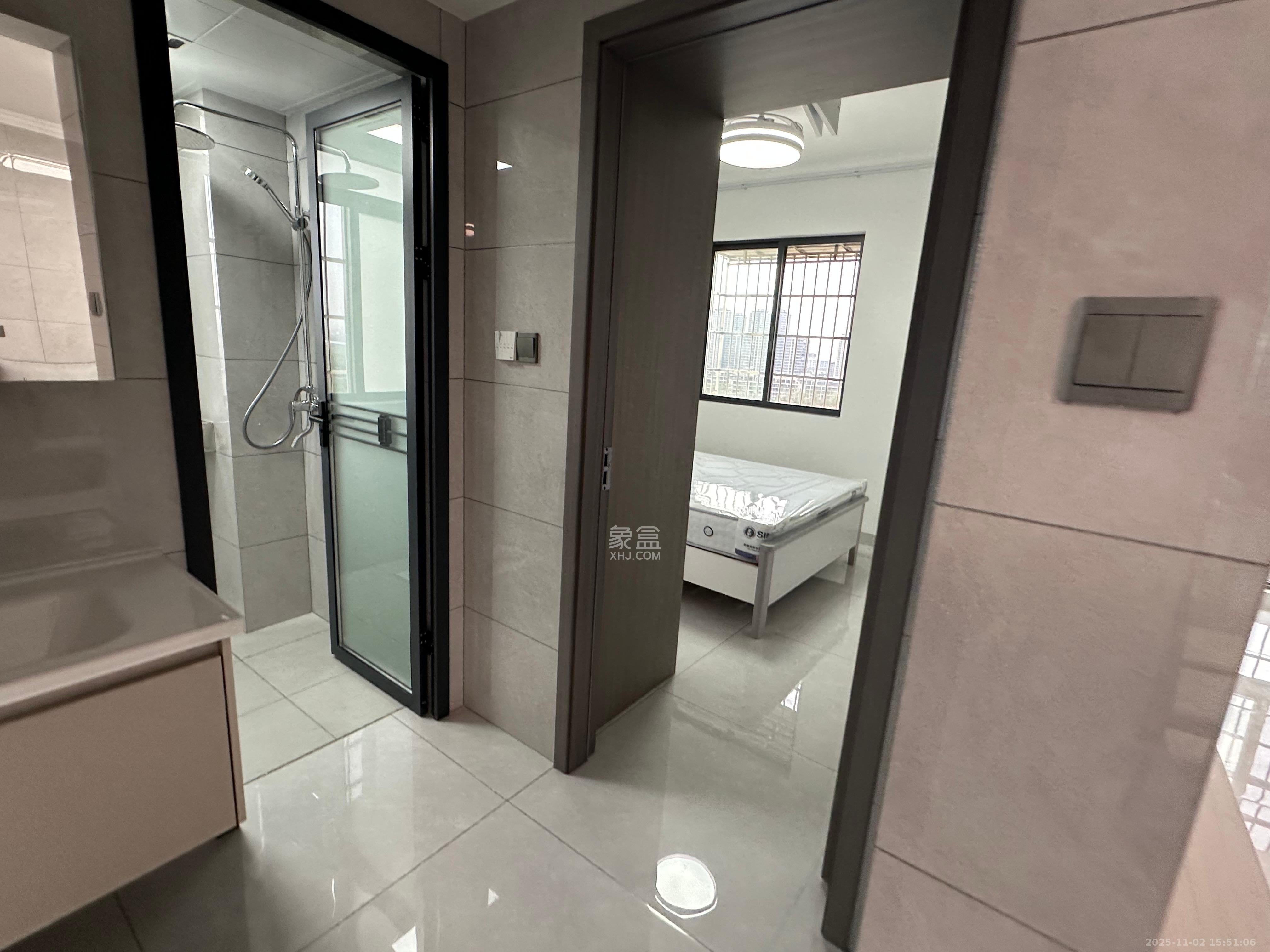 和景家园二期  1室0厅0卫    1800.0元/月