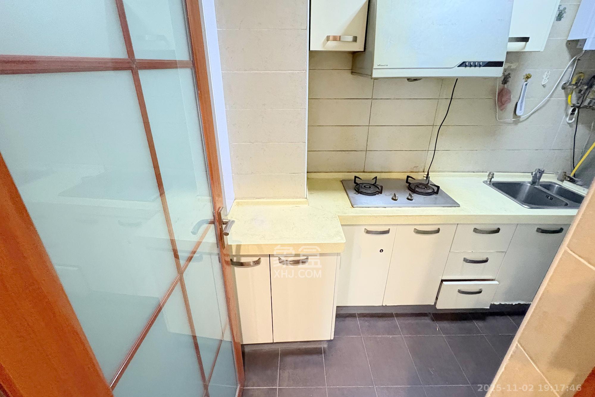 中天广场  1室1厅1卫    52.6万厨房