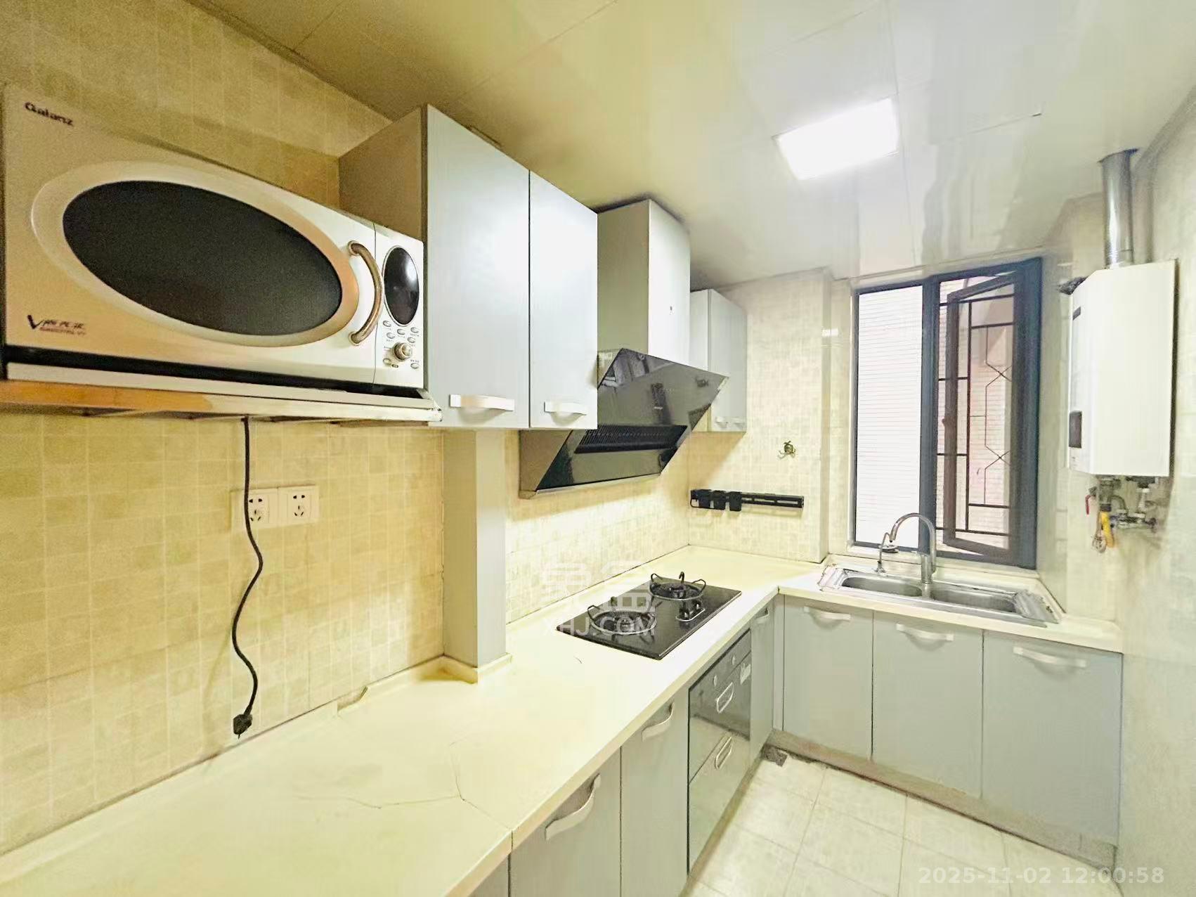 华菱蓝调国际（华菱.香墅美地）  3室2厅1卫    2400.0元/月室内图