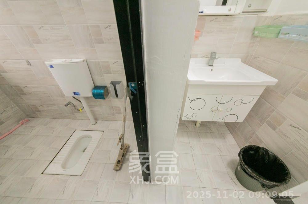 钱隆世家  4室2厅1卫    2200.0元/月 钱隆世家  4室2厅1卫    2200.0元/月室内图