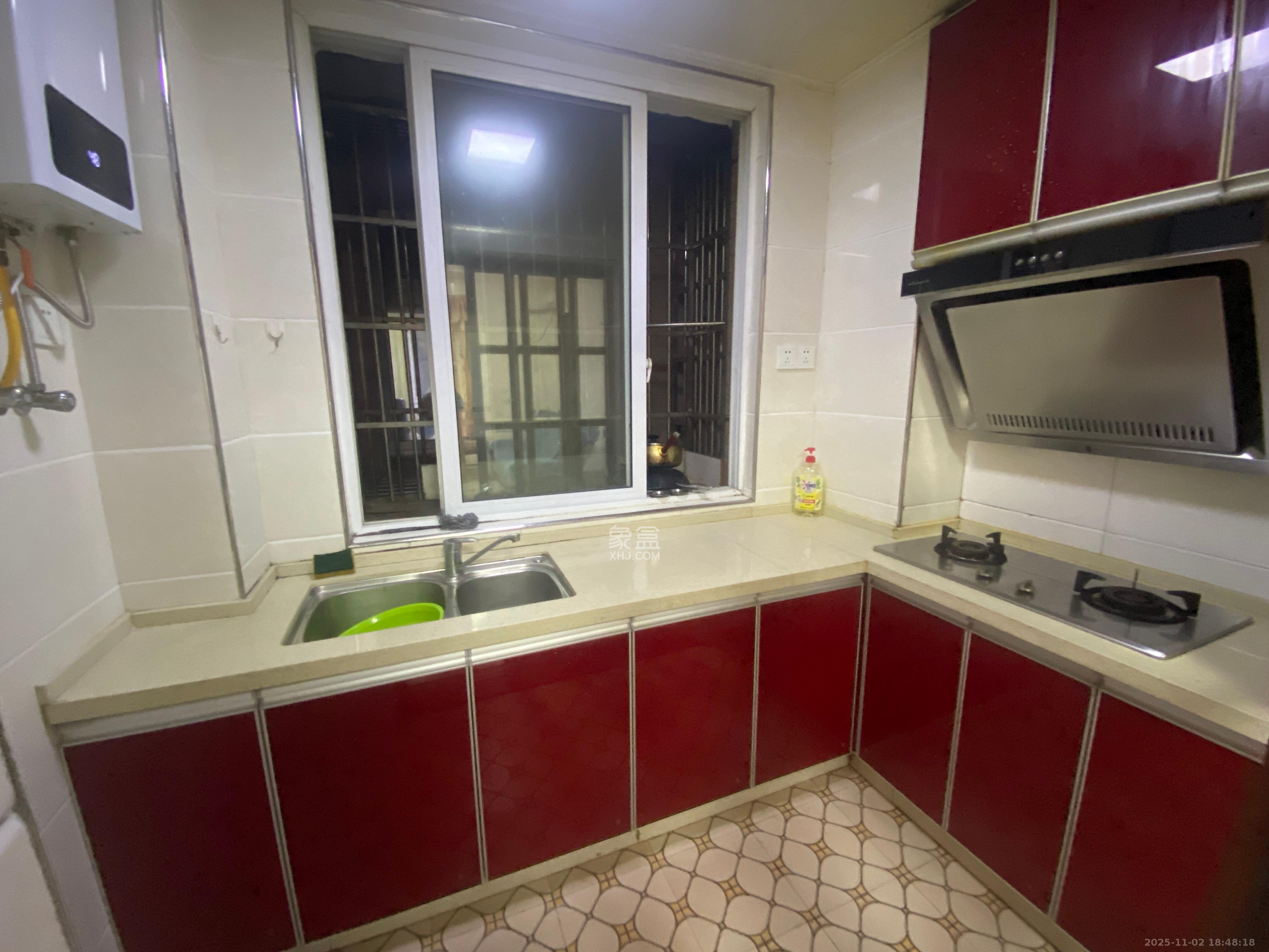 泊林晶城  3室1厅1卫    1700.0元/月室内图