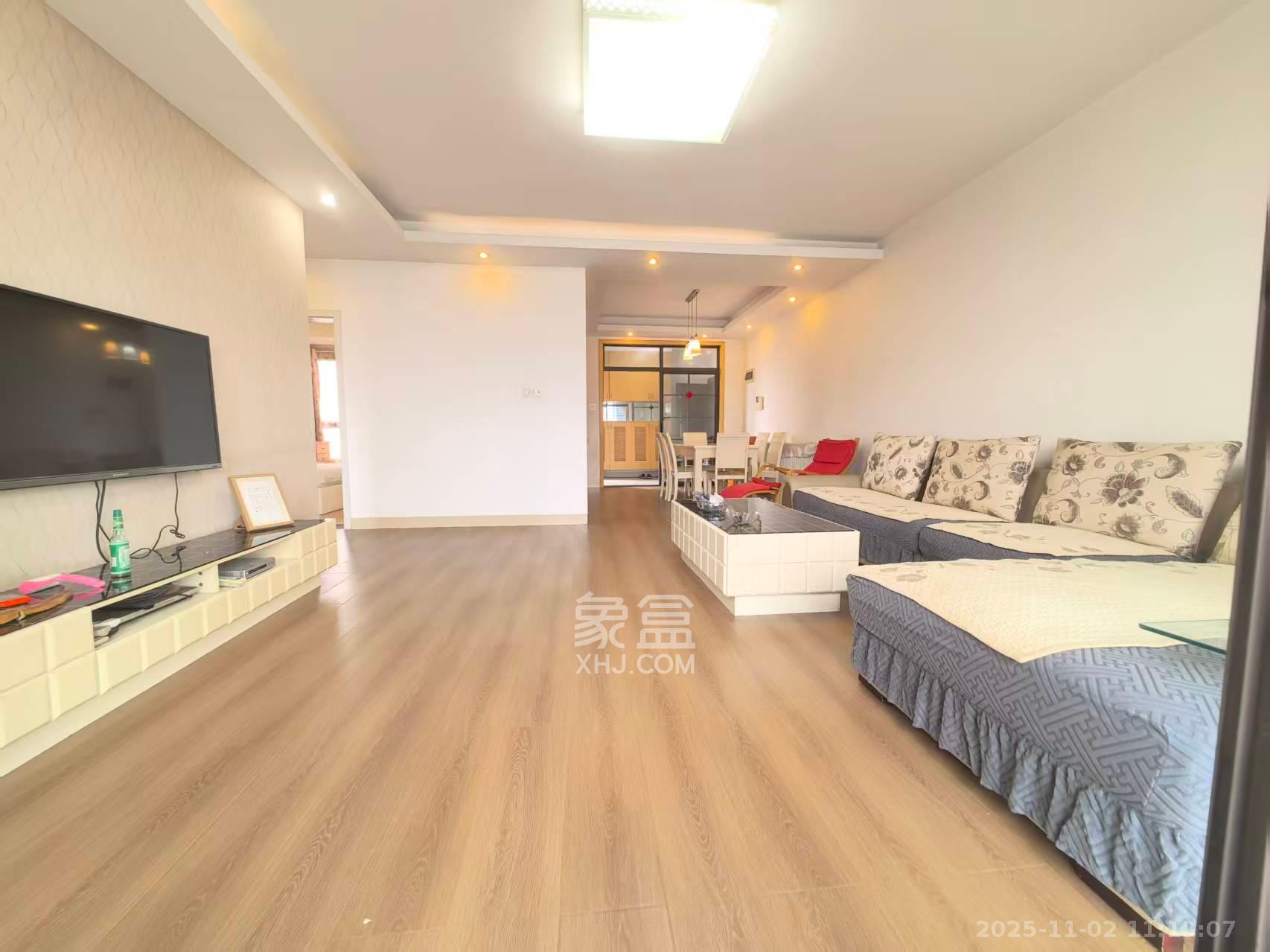 好望谷  3室2厅2卫    1800.0元/月 好望谷  3室2厅2卫    1800.0元/月室内图