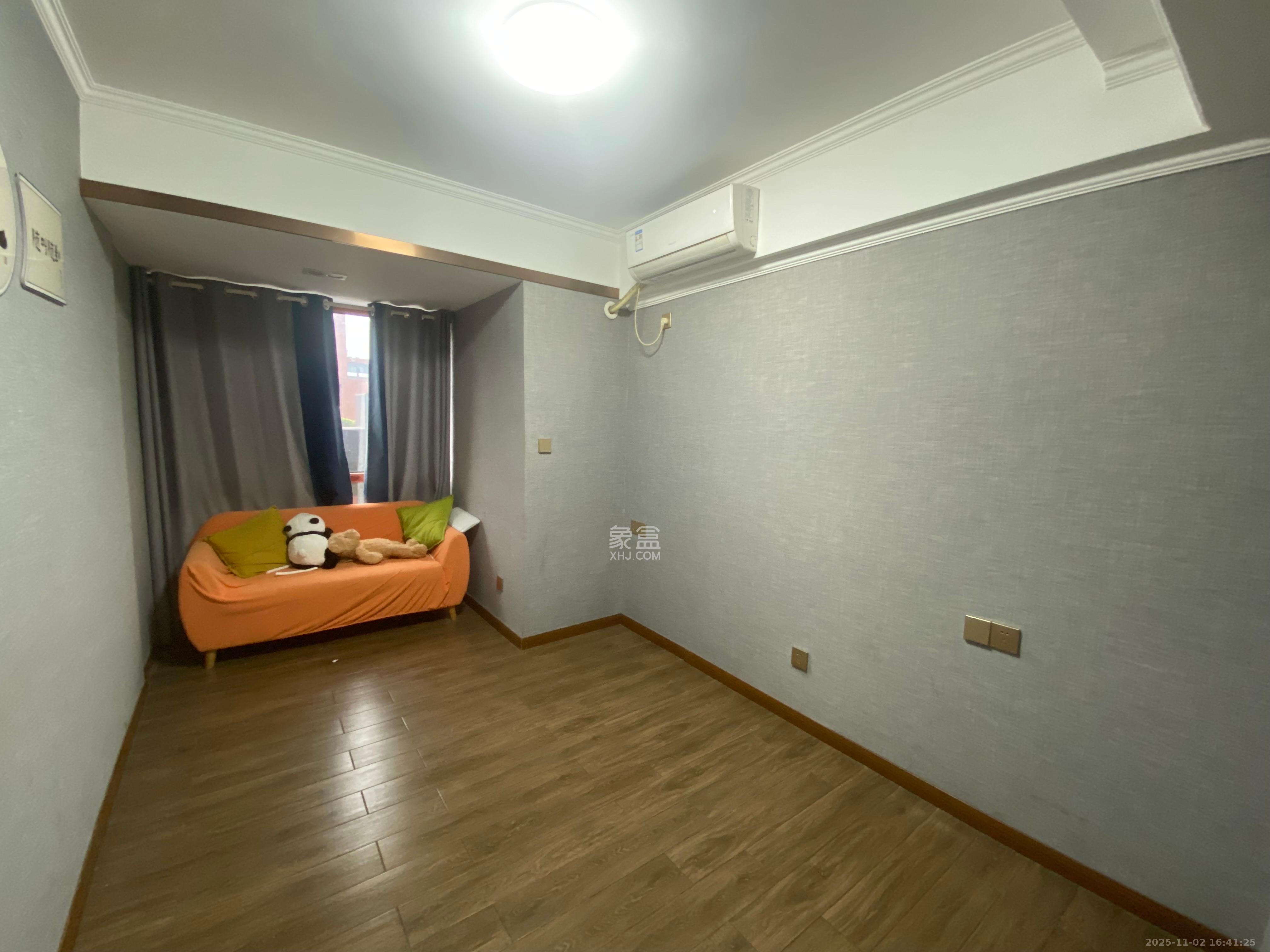 红星国际公馆  3室1厅2卫    2600.0元/月室内图