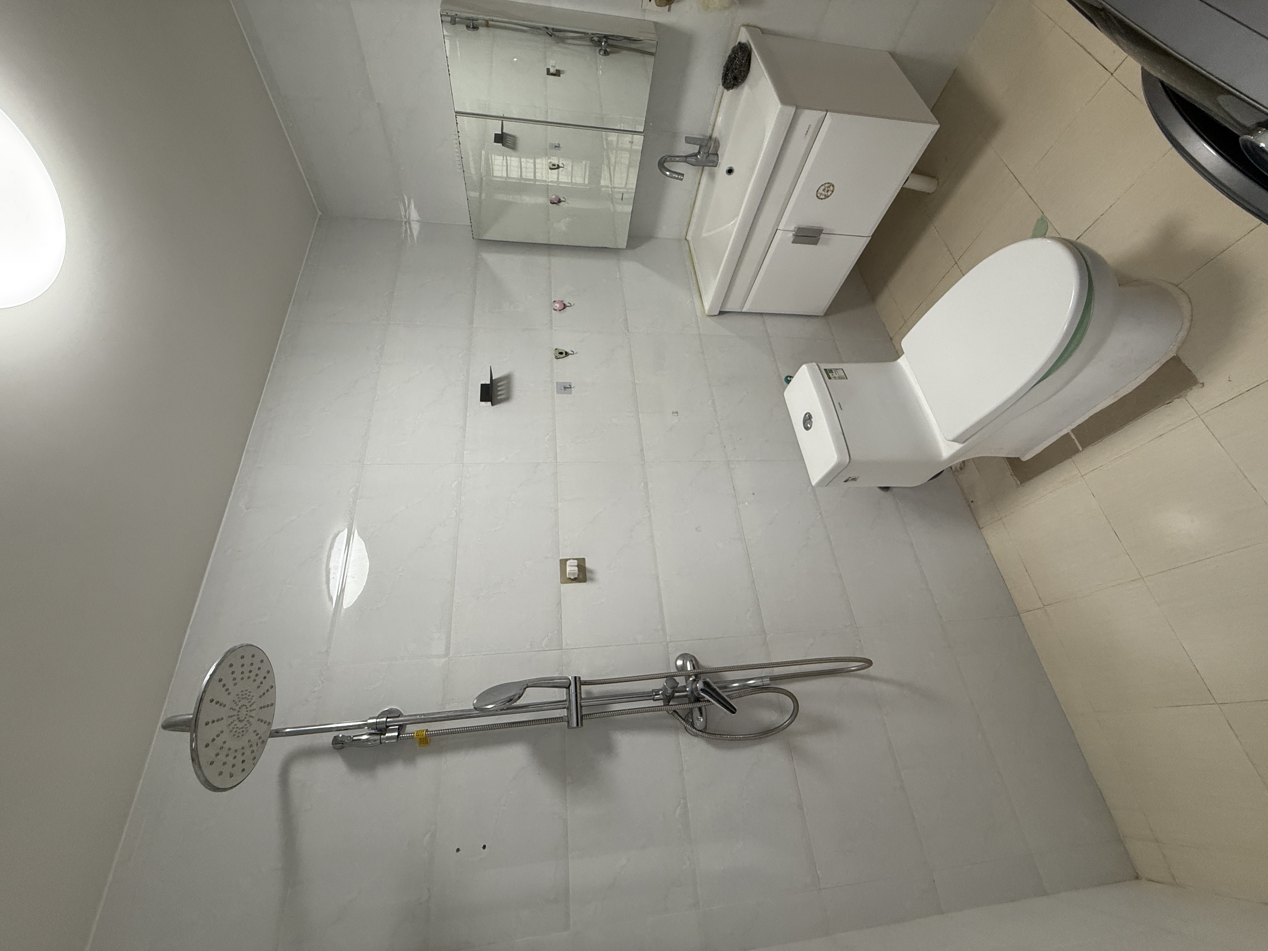 中洋花苑  5室2厅2卫    3500.0元/月室内图