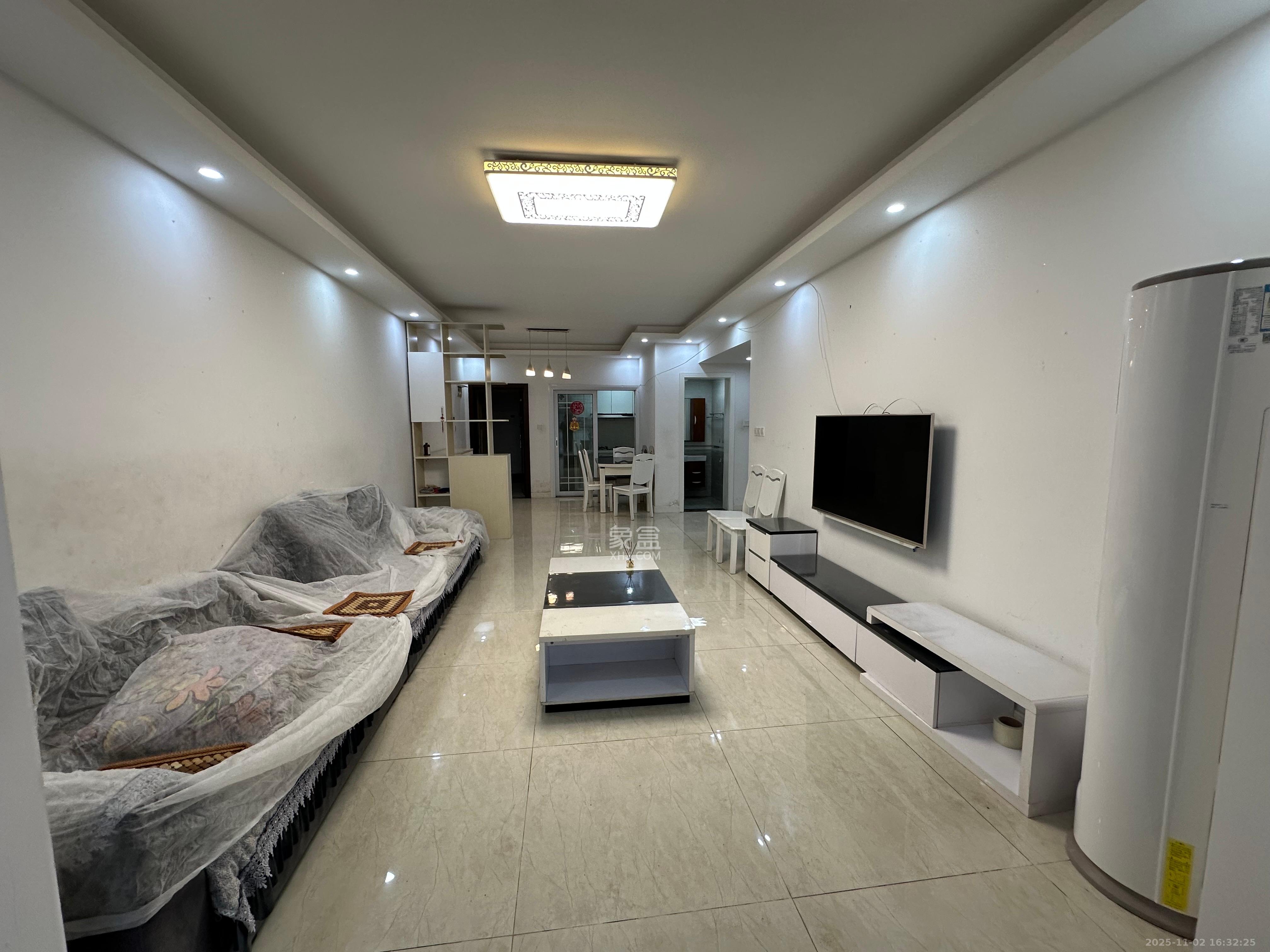 紫晶城  3室0厅0卫    1800.0元/月