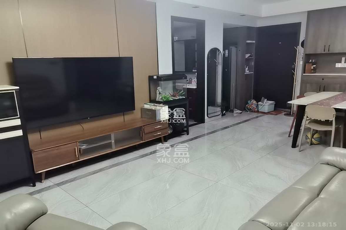 钱隆世家 3室2厅1卫 2600.0元/月 钱隆世家 3室2厅1卫 2600.0元/月室内图