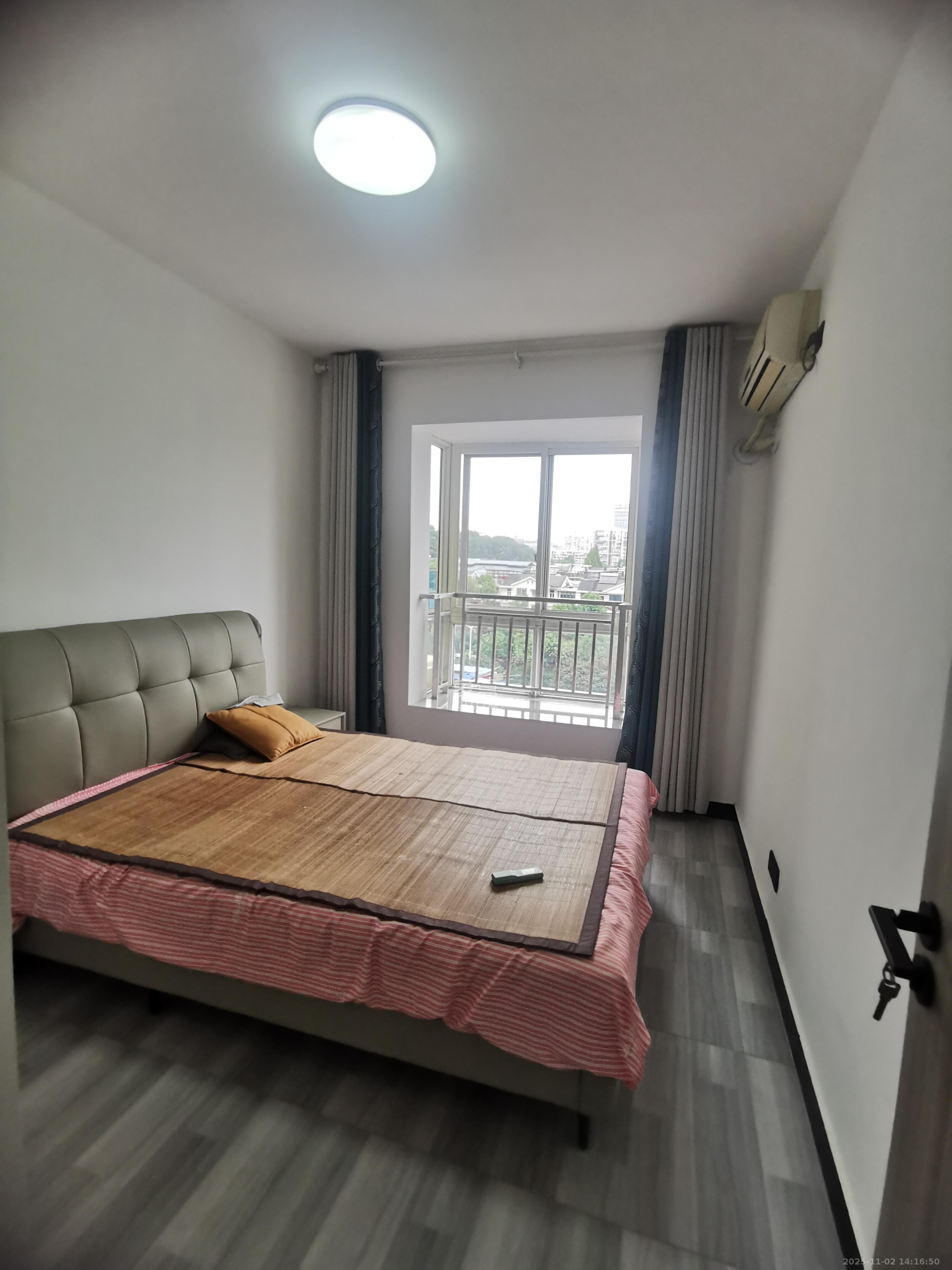 麓谷E家人 1室2厅1卫 2800.0元/月 麓谷E家人 1室2厅1卫 2800.0元/月室内图