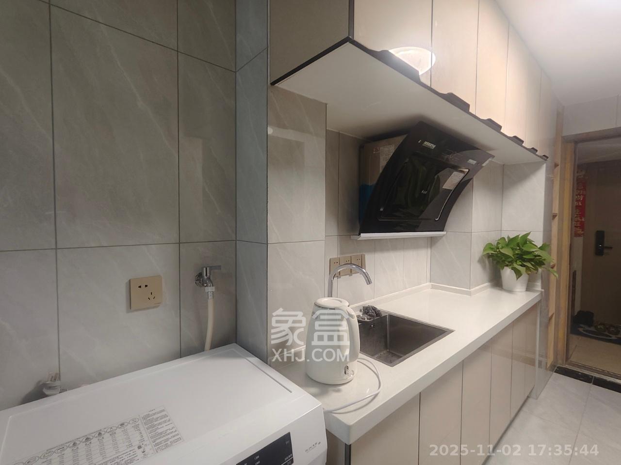 卓越浅水湾  1室1厅1卫    1350.0元/月 卓越浅水湾  1室1厅1卫    1350.0元/月室内图