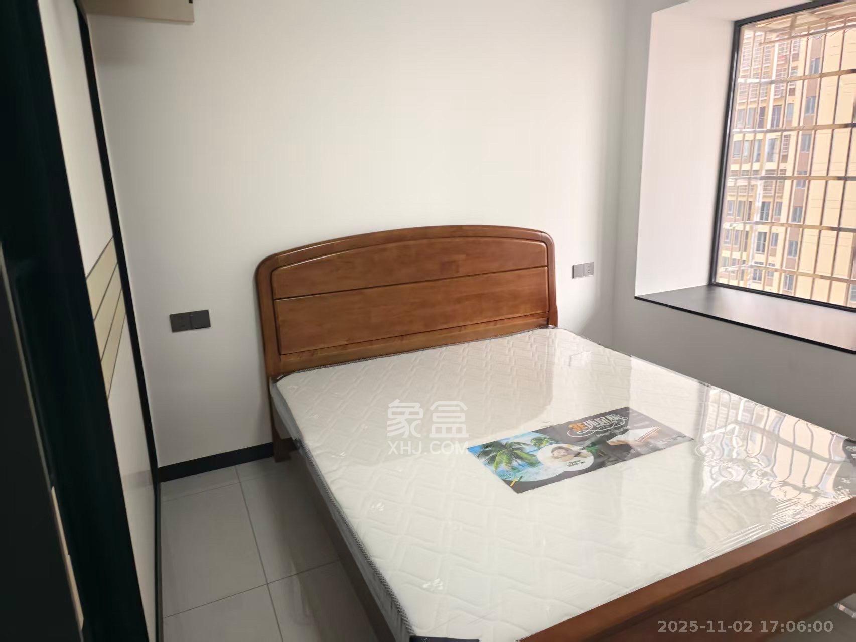 桥头家园三期 3室2厅2卫 2400.0元/月 桥头家园三期 3室2厅2卫 2400.0元/月室内图