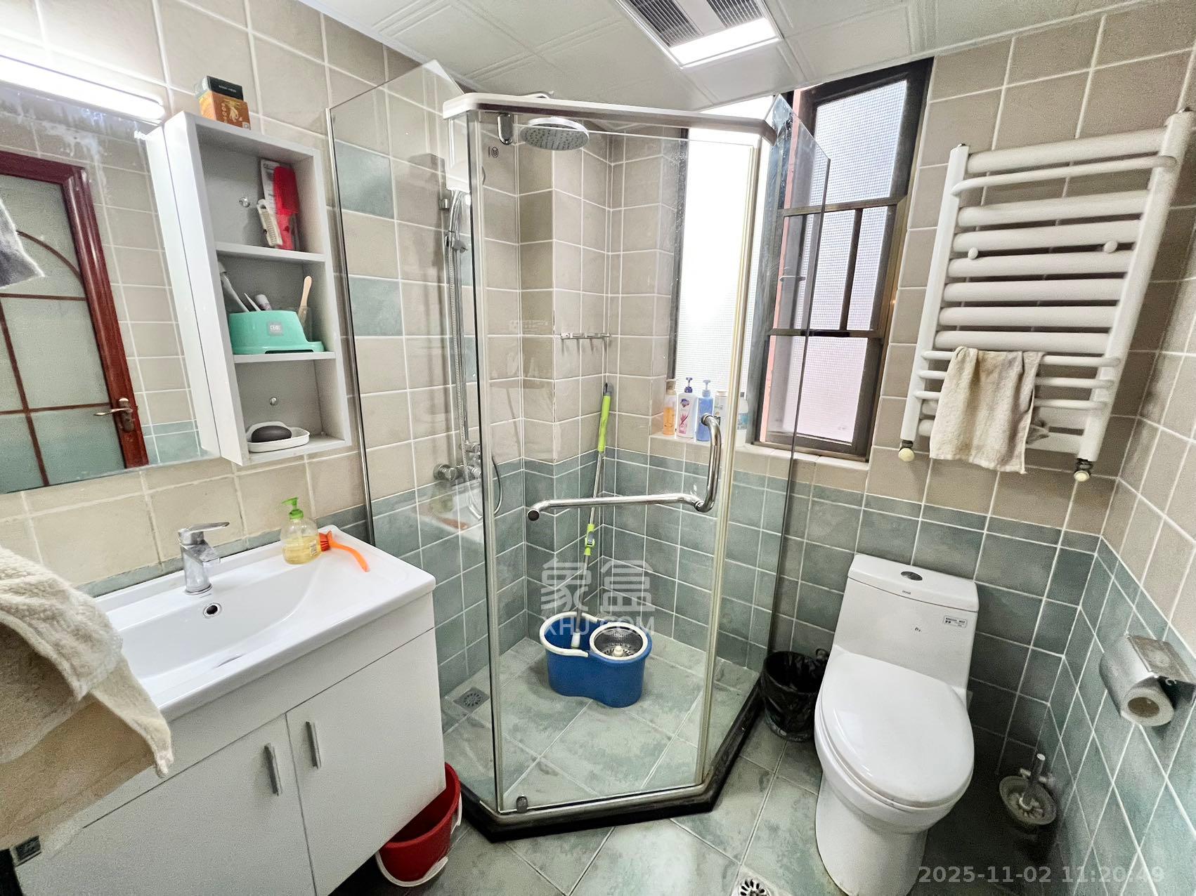 富兴嘉城（富兴汇中央）  2室2厅1卫    2500.0元/月室内图