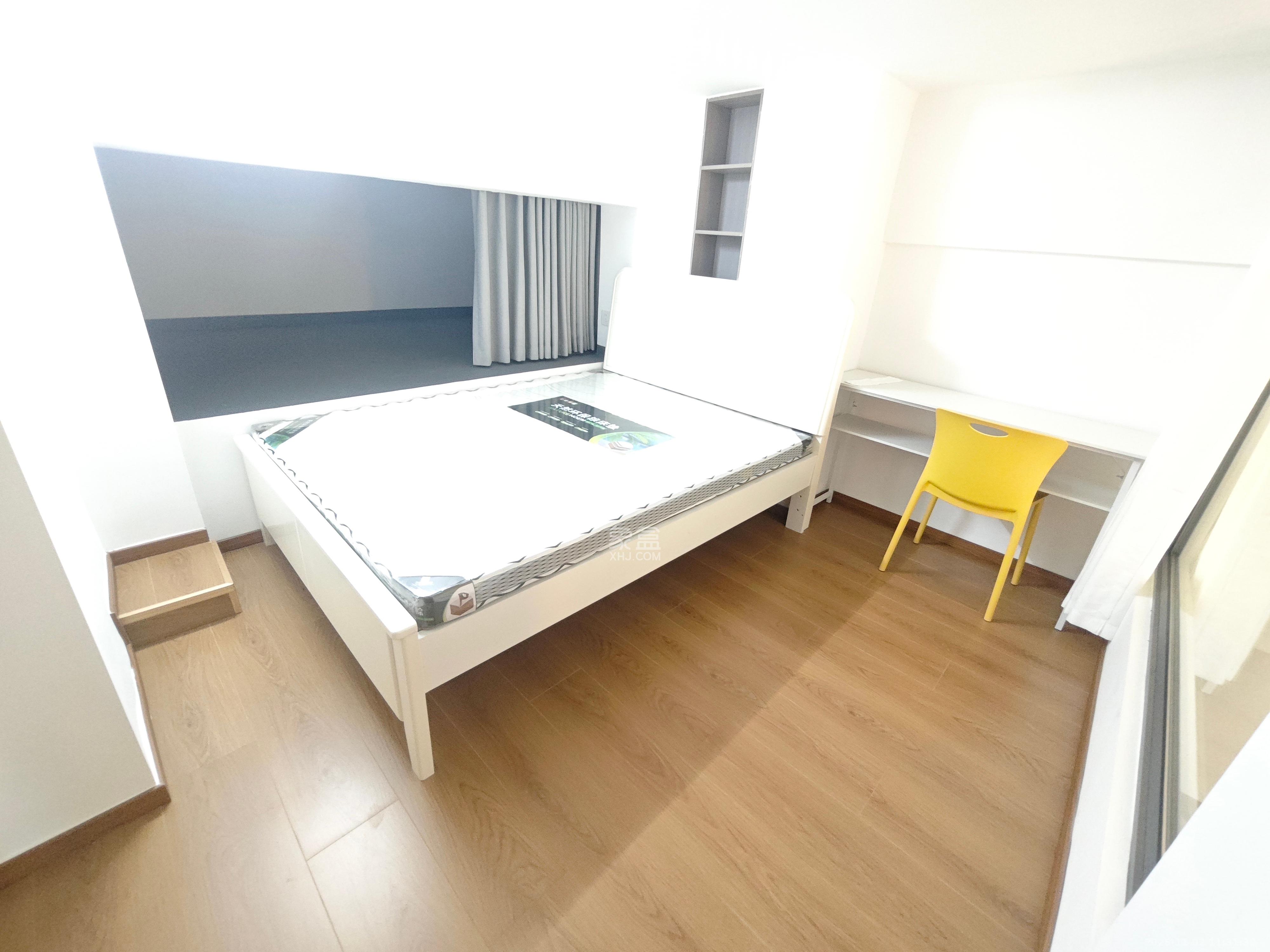 绿地V岛 2室2厅1卫 2500.0元/月 绿地V岛 2室2厅1卫 2500.0元/月室内图