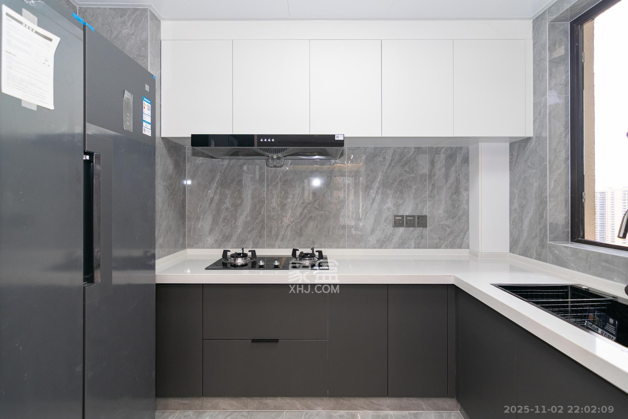 金辉优步学府 4室2厅2卫 89.8万 金辉优步学府 4室2厅2卫 89.8万厨房