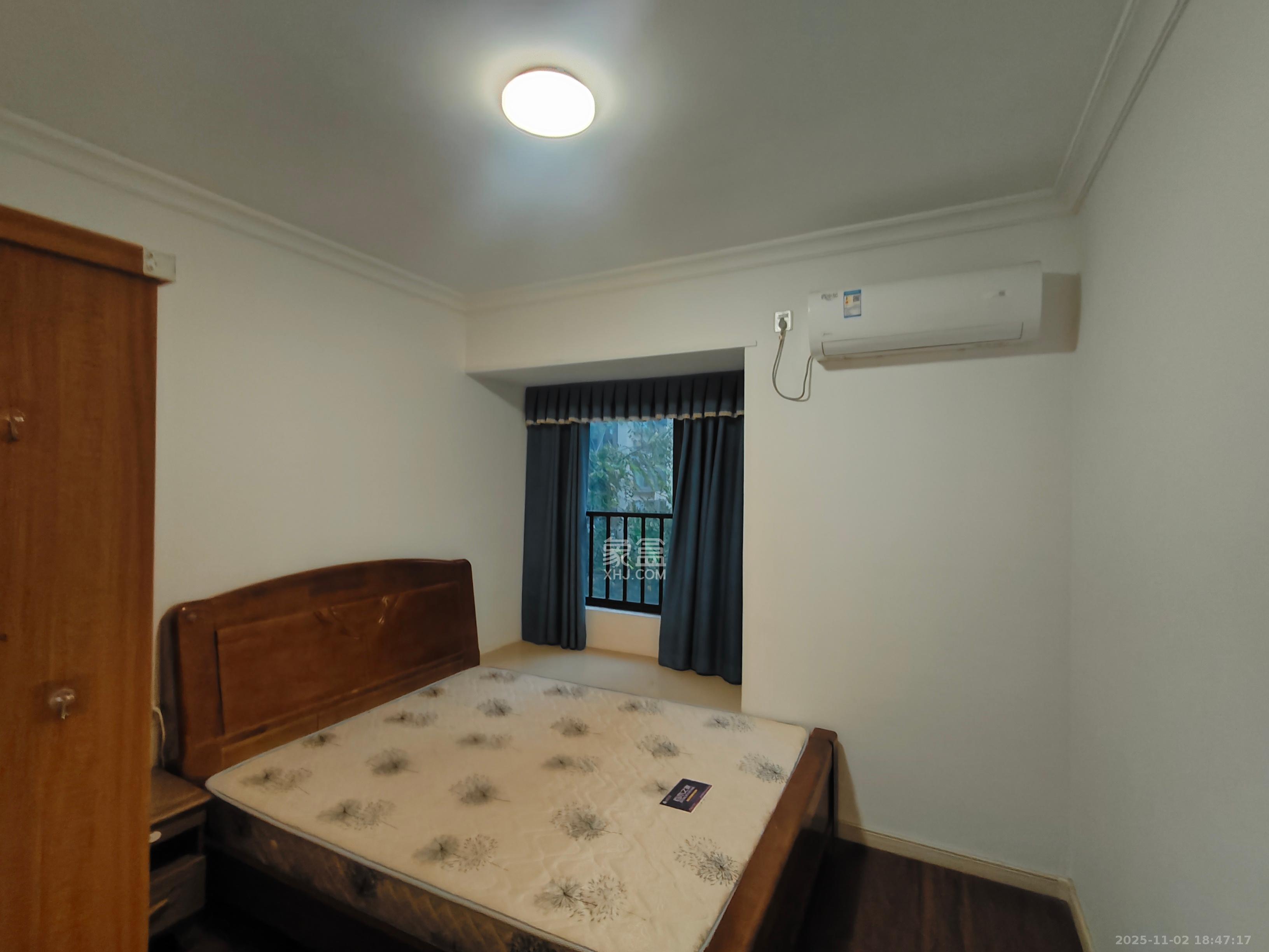 万科魅力之城锋镜里  4室2厅2卫    3500.0元/月室内图