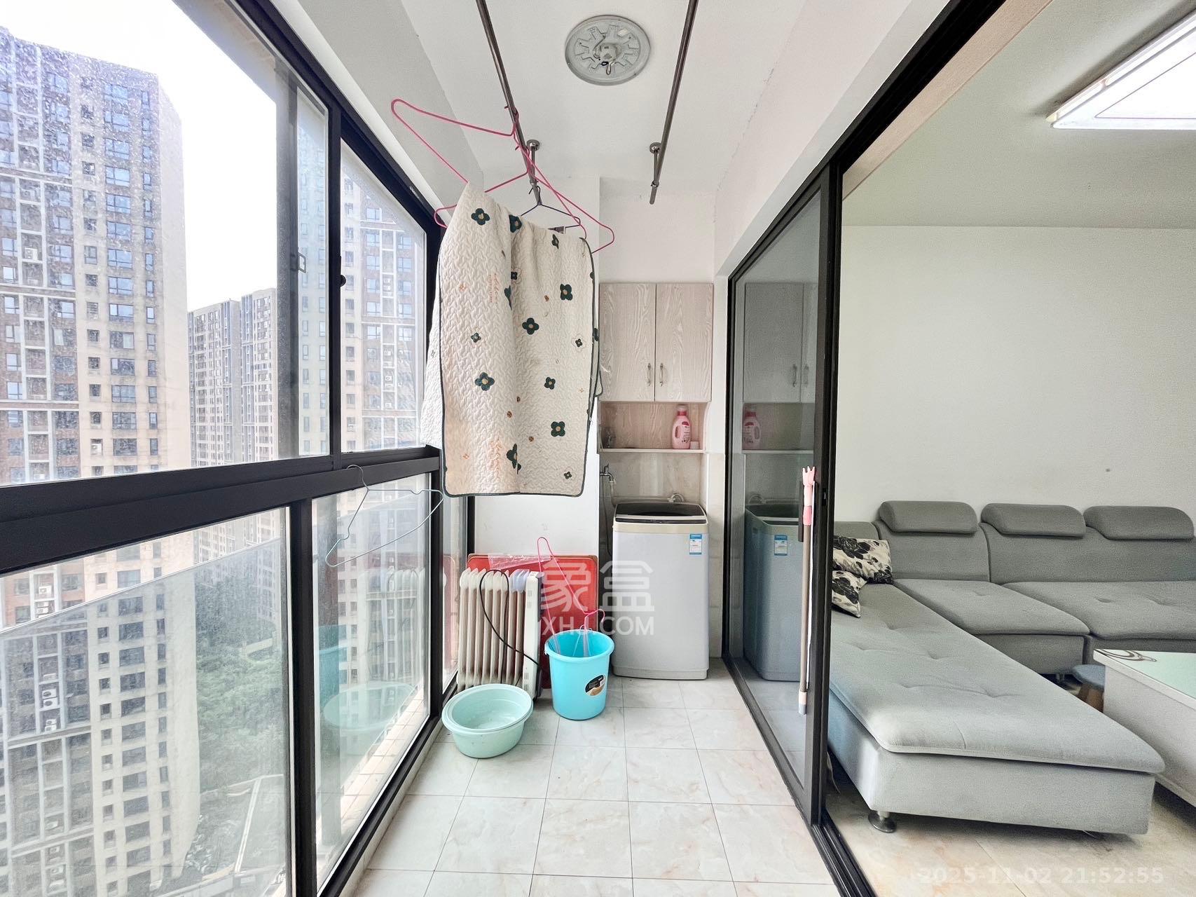 达美D6区  2室2厅1卫    2500.0元/月室内图