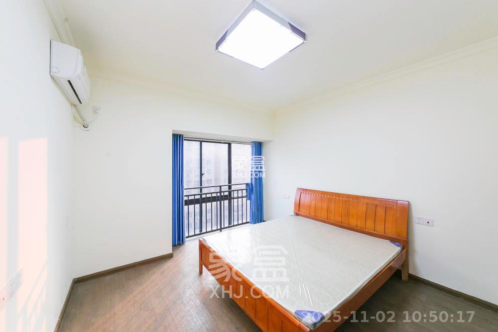 夏威夷碧水春城（碧桂园城市花园）  4室2厅2卫    3000.0元/月室内图