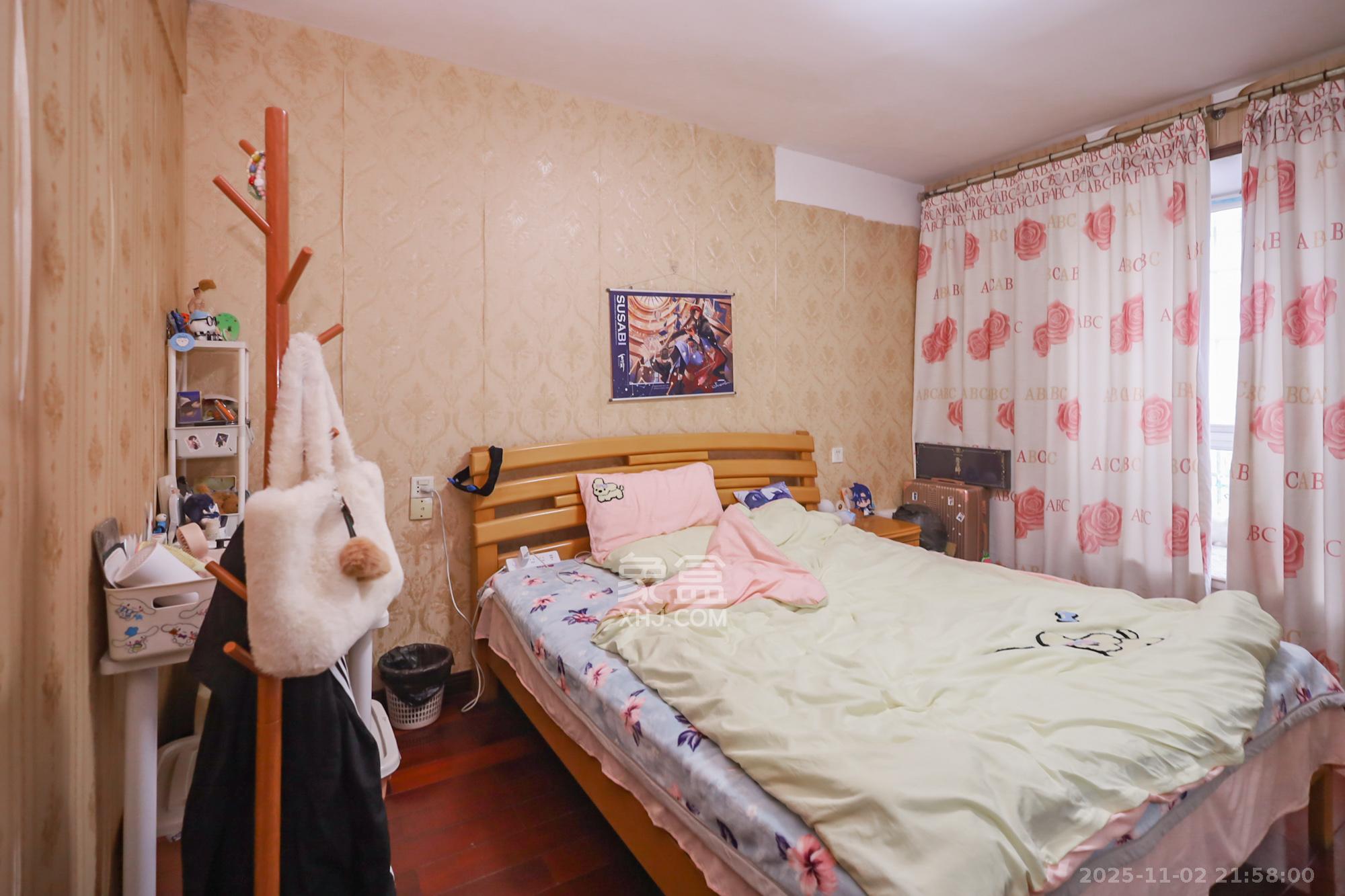 湘许嘉园  3室2厅1卫    123.0万卧室