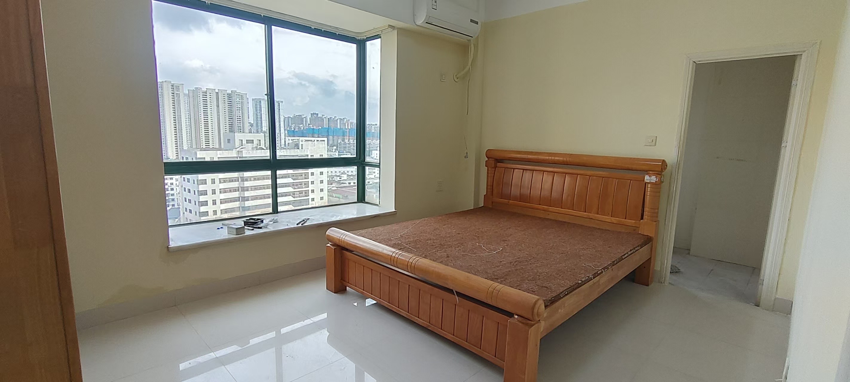 星华大厦  3室2厅1卫    3200.0元/月室内图