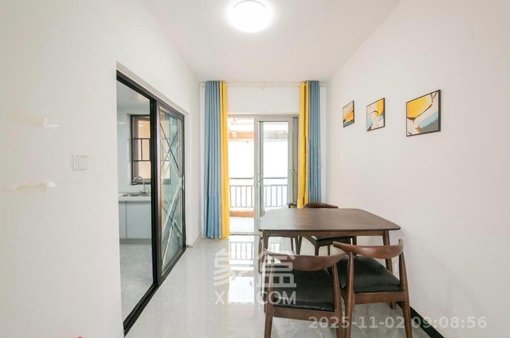 钱隆世家  4室2厅1卫    2200.0元/月室内图