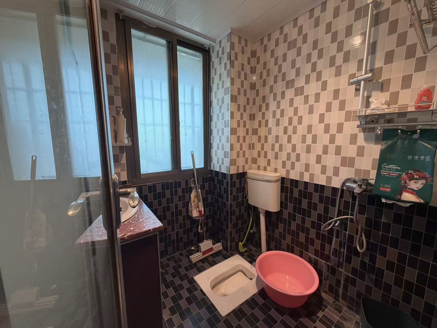 滨江财富中心  1室1厅1卫    1000.0元/月室内图