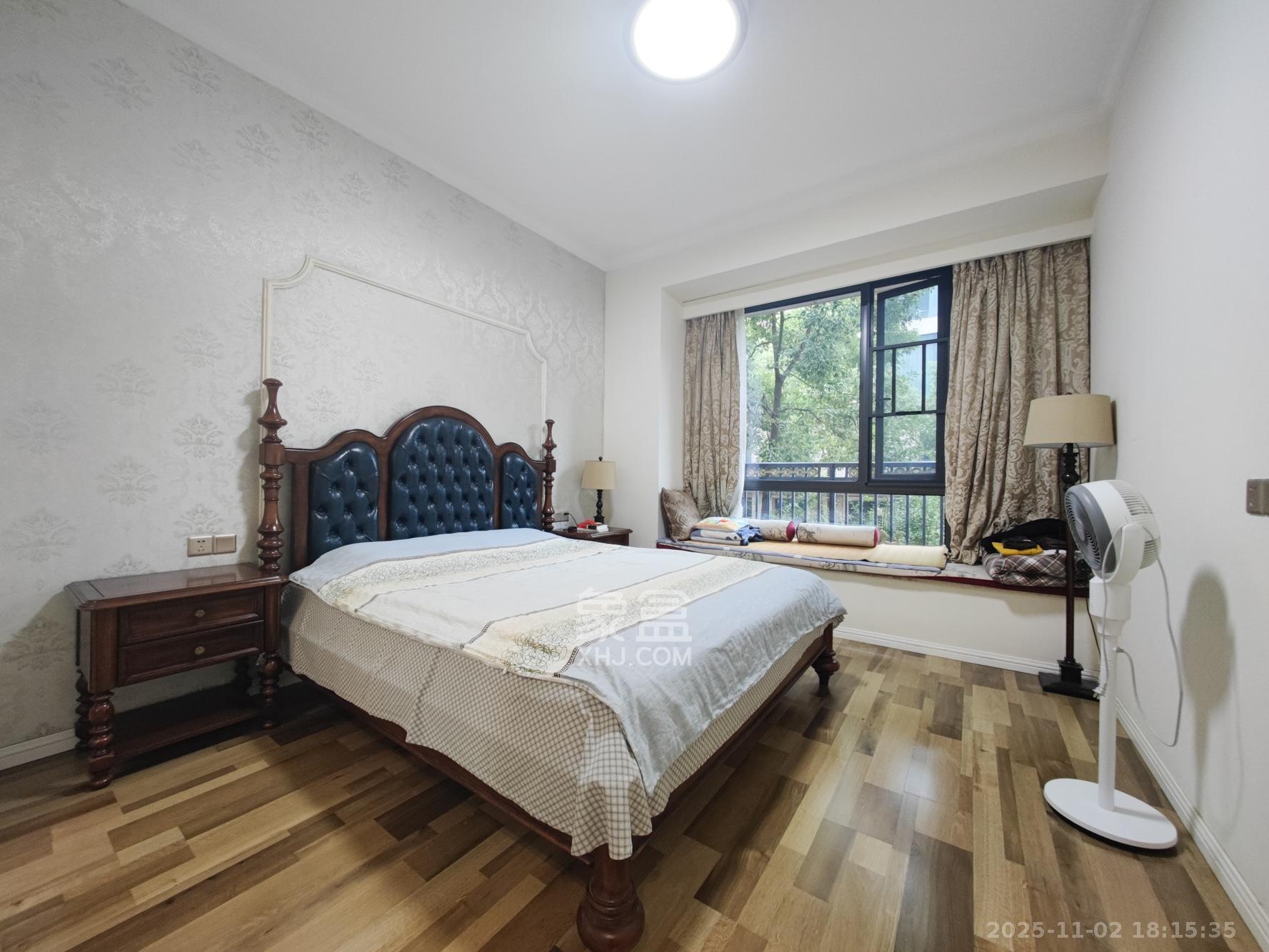 明昇壹城（明昇时代广场）一期  3室2厅1卫    295.0万卧室