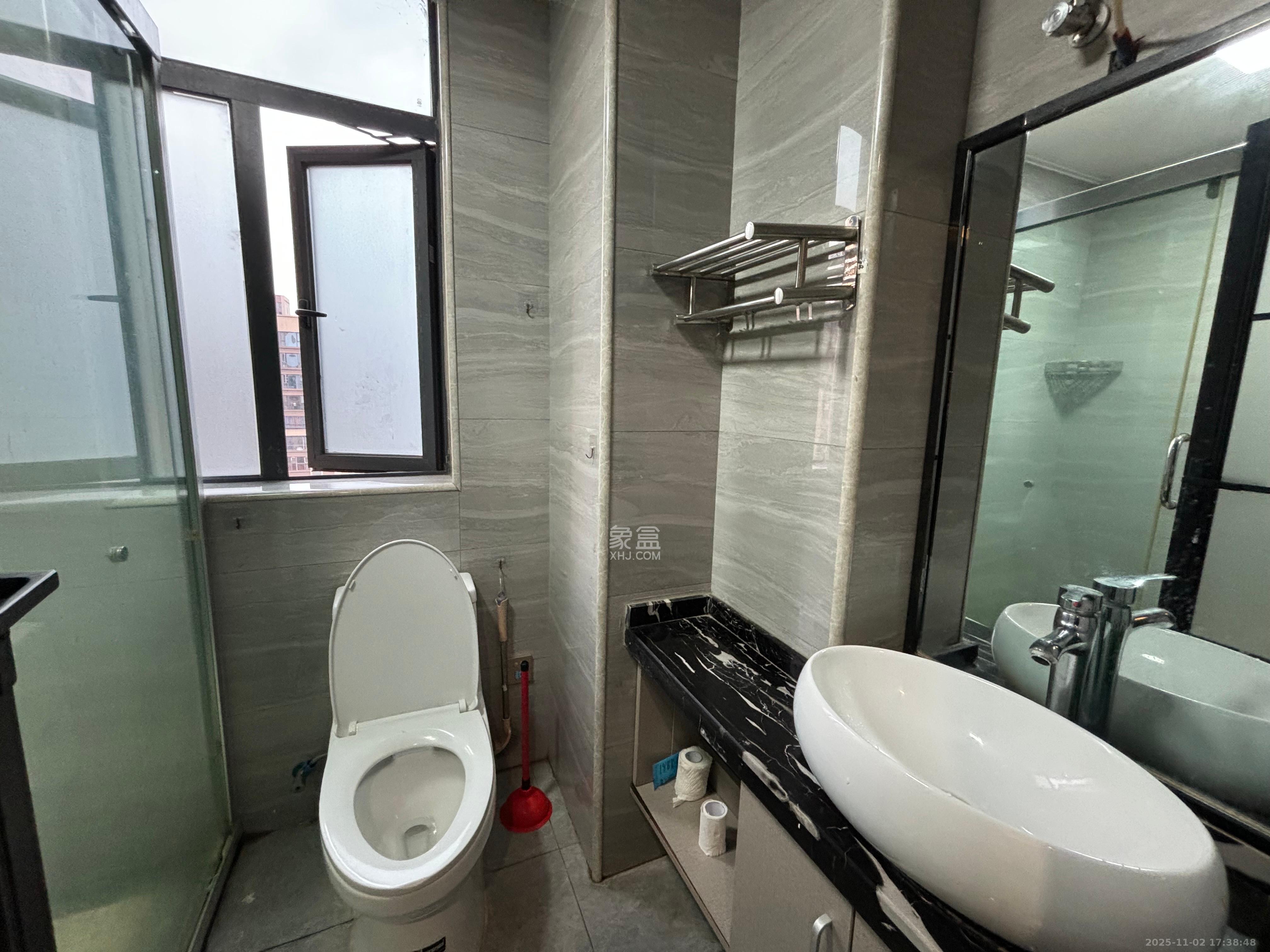 明大佳园  1室0厅0卫    1700.0元/月室内图