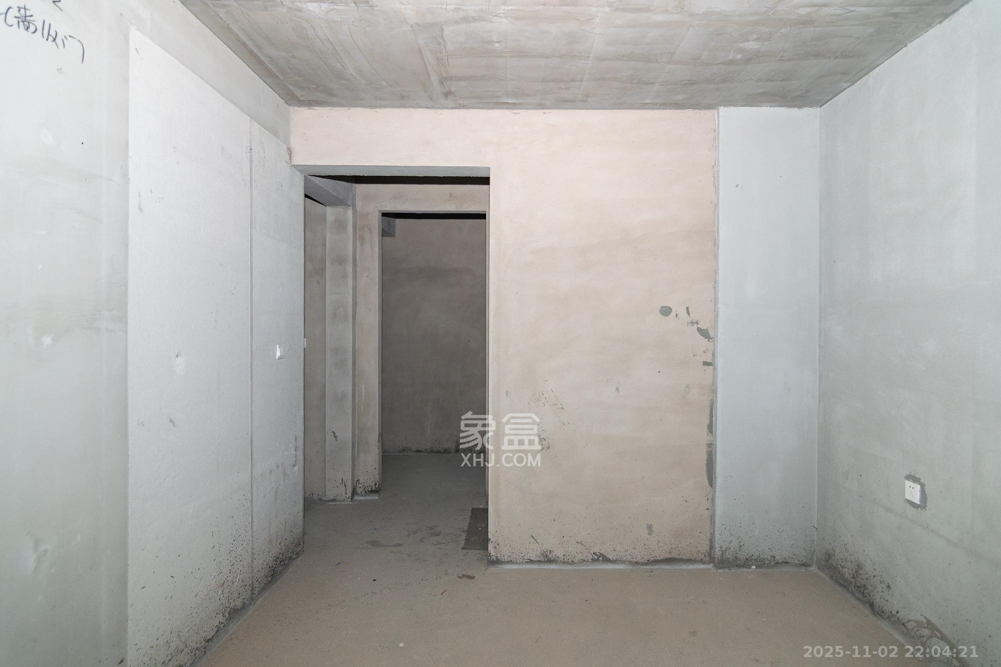 澳海望洲府  4室2厅2卫    68.8万卧室