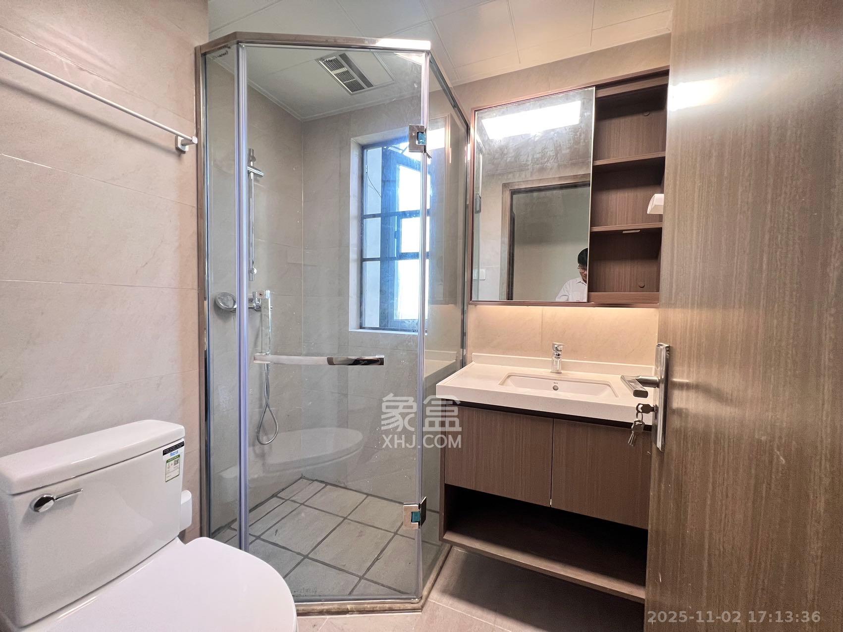 滨江府1913 4室2厅2卫 5500.0元/月 滨江府1913 4室2厅2卫 5500.0元/月室内图