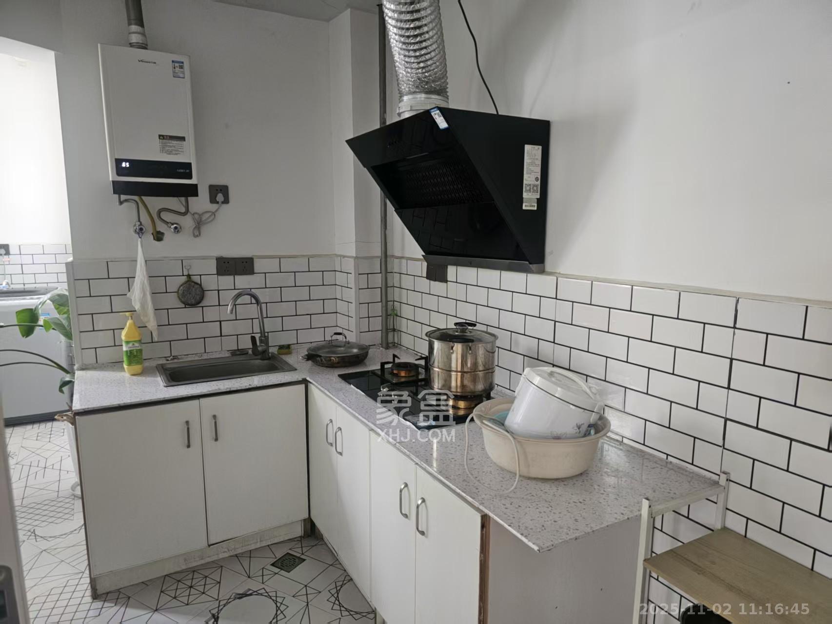 高信向日葵 2室2厅1卫 2500.0元/月 高信向日葵 2室2厅1卫 2500.0元/月室内图