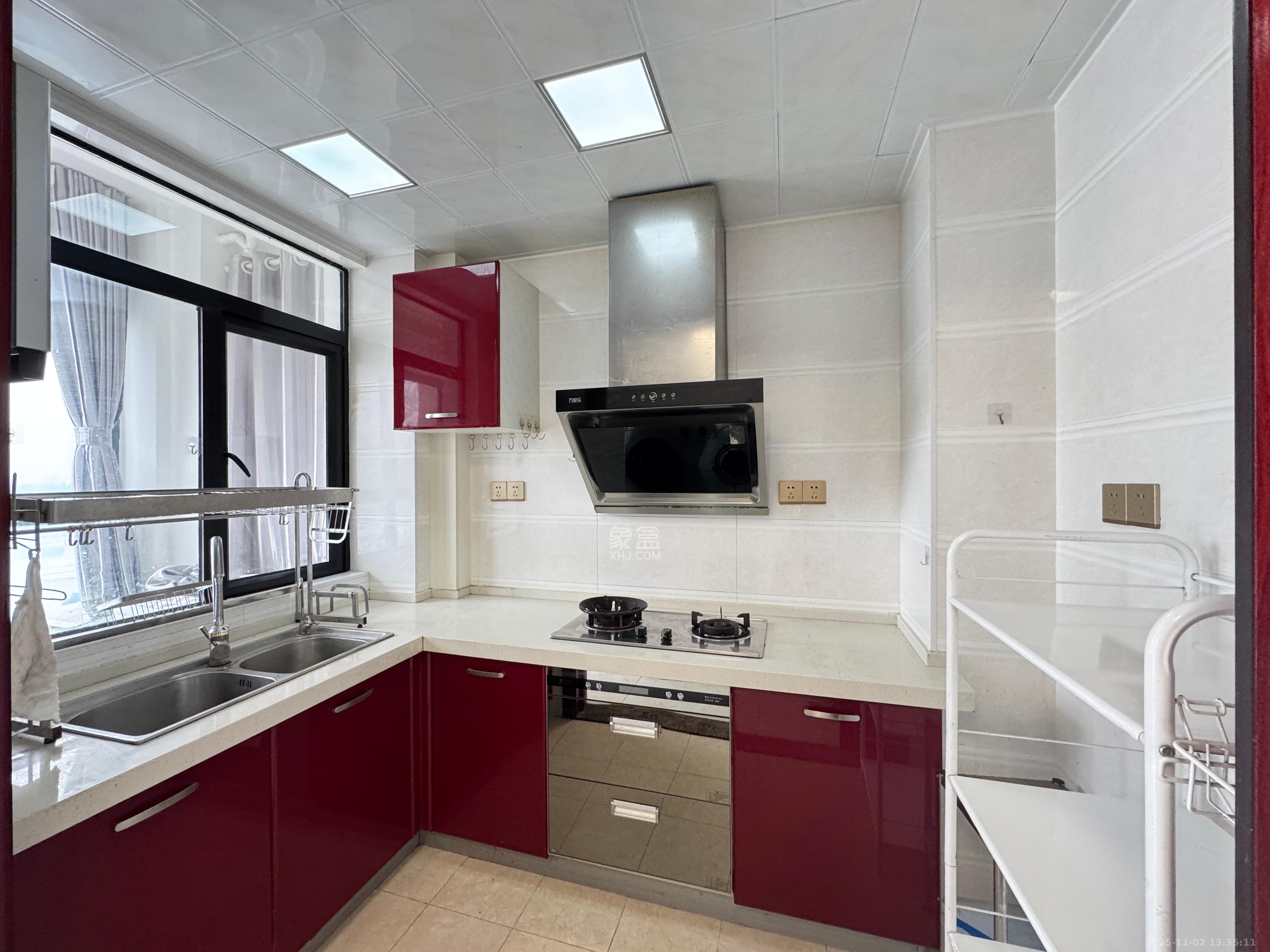 麓谷明珠  2室2厅1卫    2400.0元/月室内图