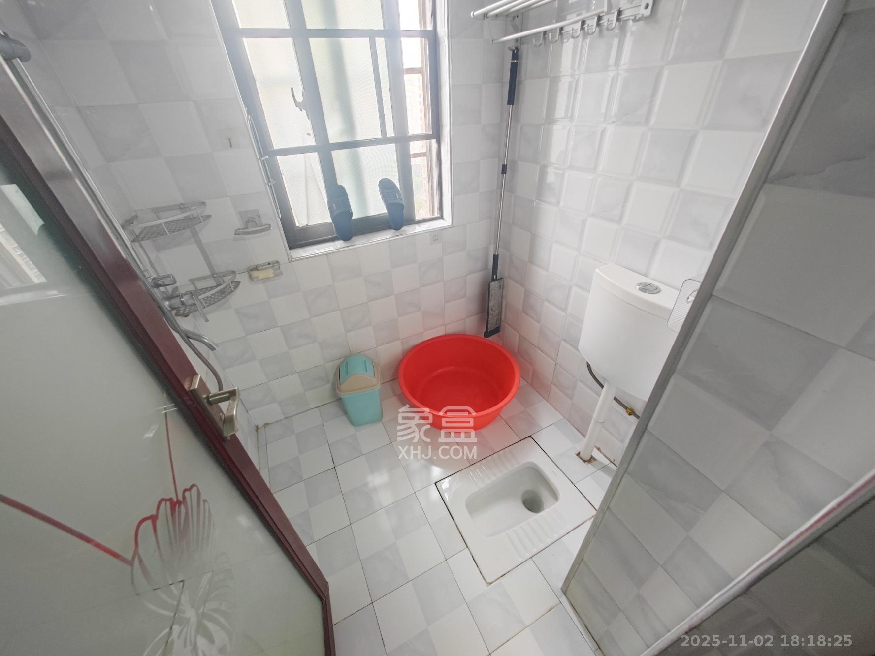 中豪城南时代（中豪南苑）  3室2厅1卫    63.8万卫生间