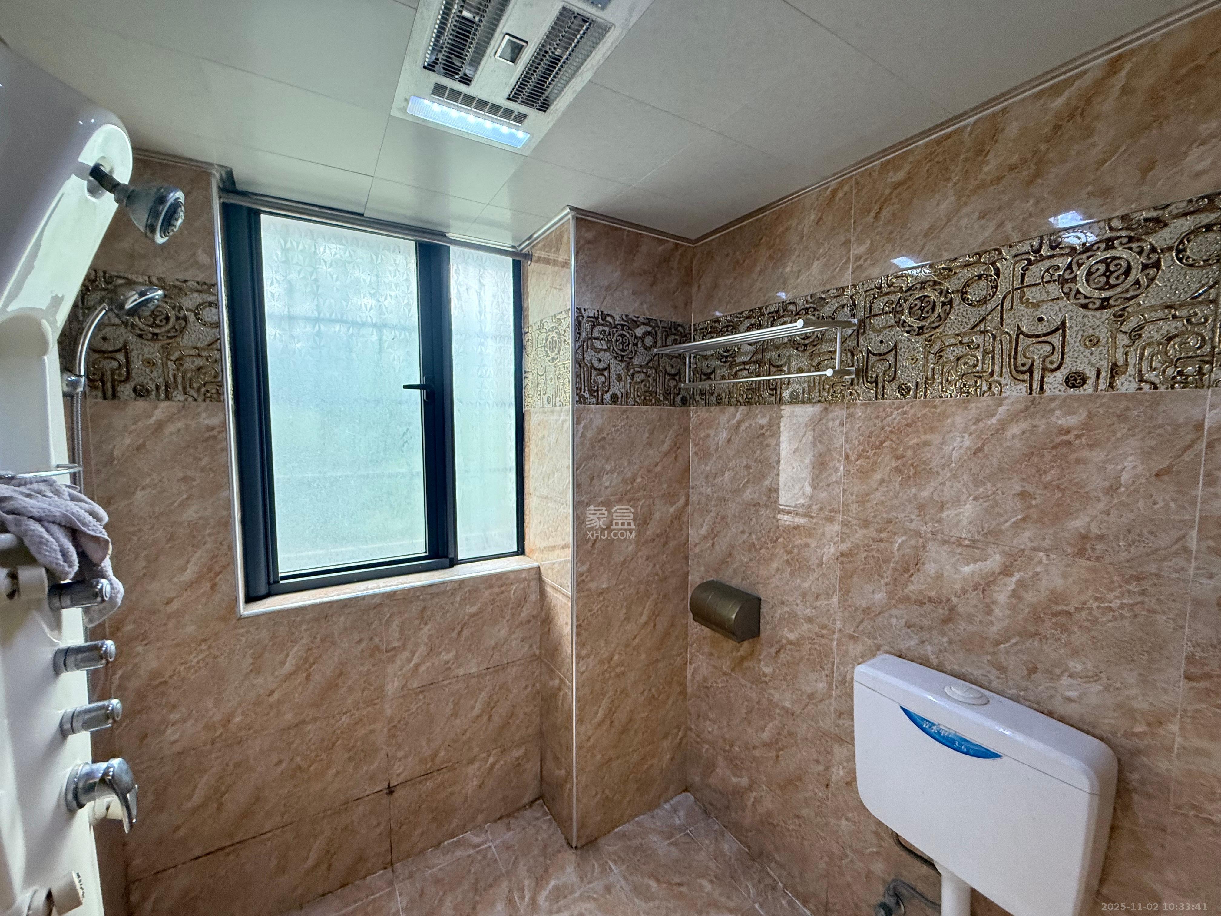 盛地尊域  4室2厅2卫    2500.0元/月室内图