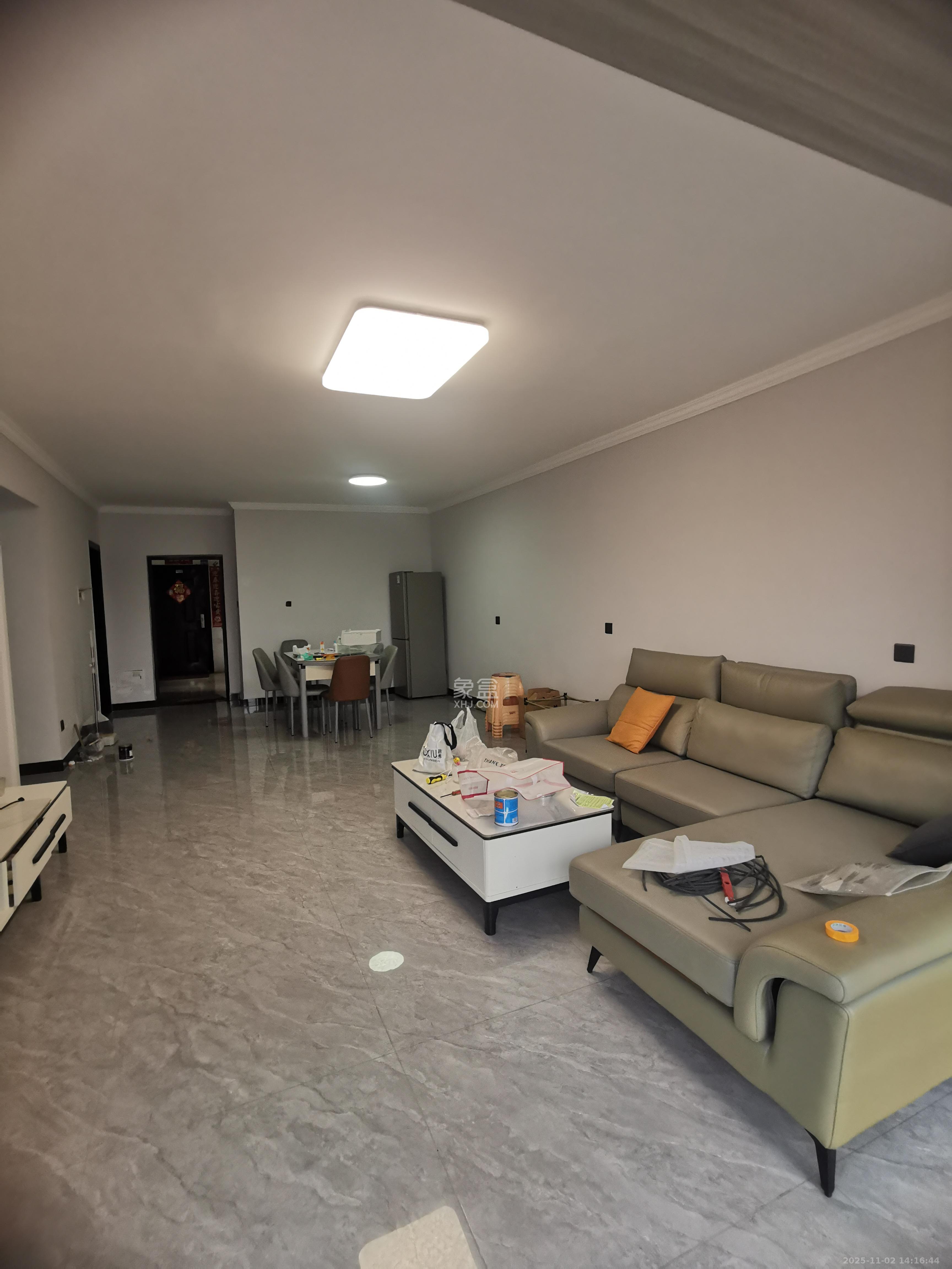 麓谷E家人 1室2厅1卫 2800.0元/月 麓谷E家人 1室2厅1卫 2800.0元/月室内图