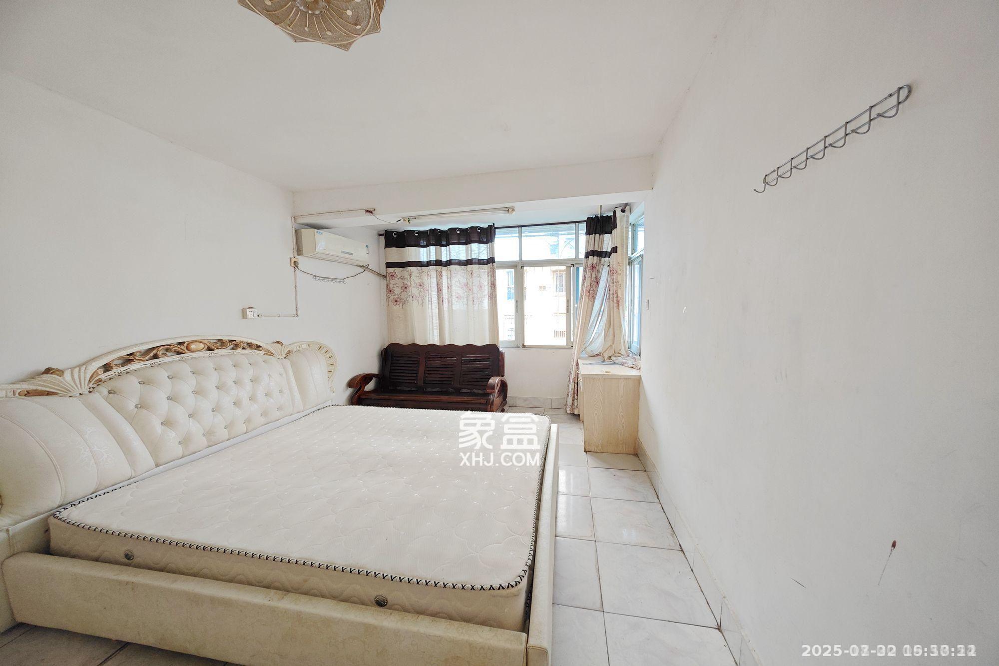 阿弥岭一二片  2室1厅1卫    1100.0元/月