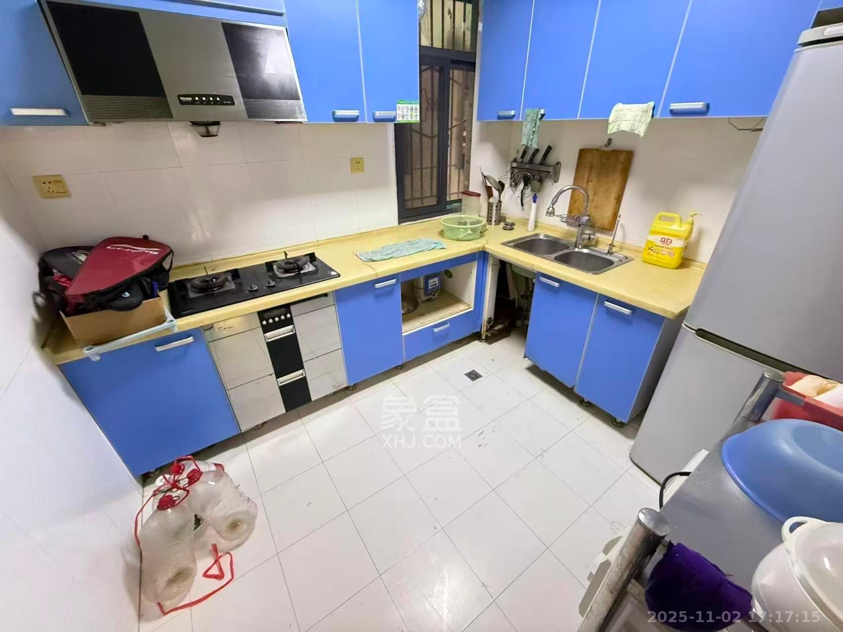 学宫街散盘 3室2厅2卫 2600.0元/月 学宫街散盘 3室2厅2卫 2600.0元/月室内图