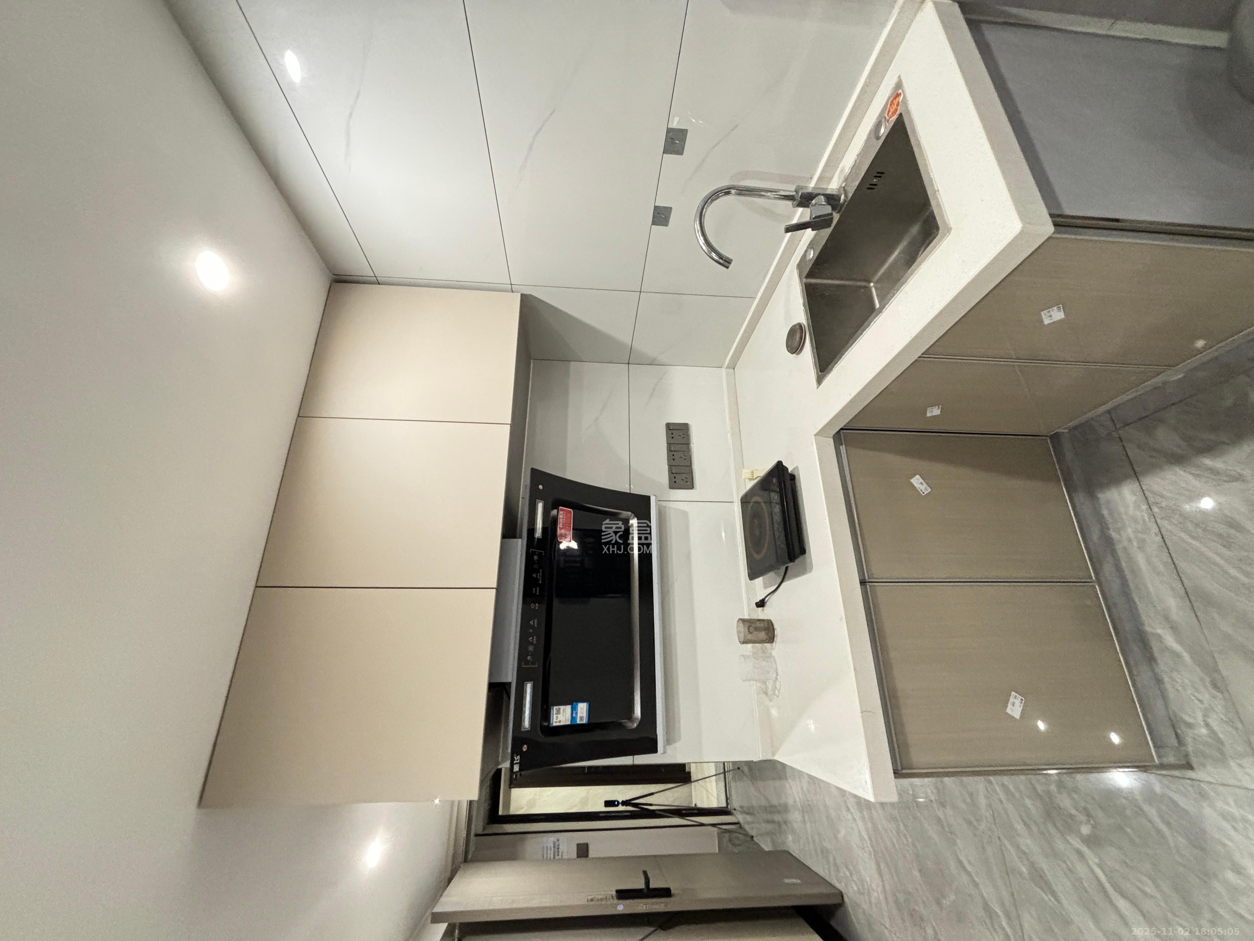 清控湖山雅居北区  1室1厅1卫    1300.0元/月室内图