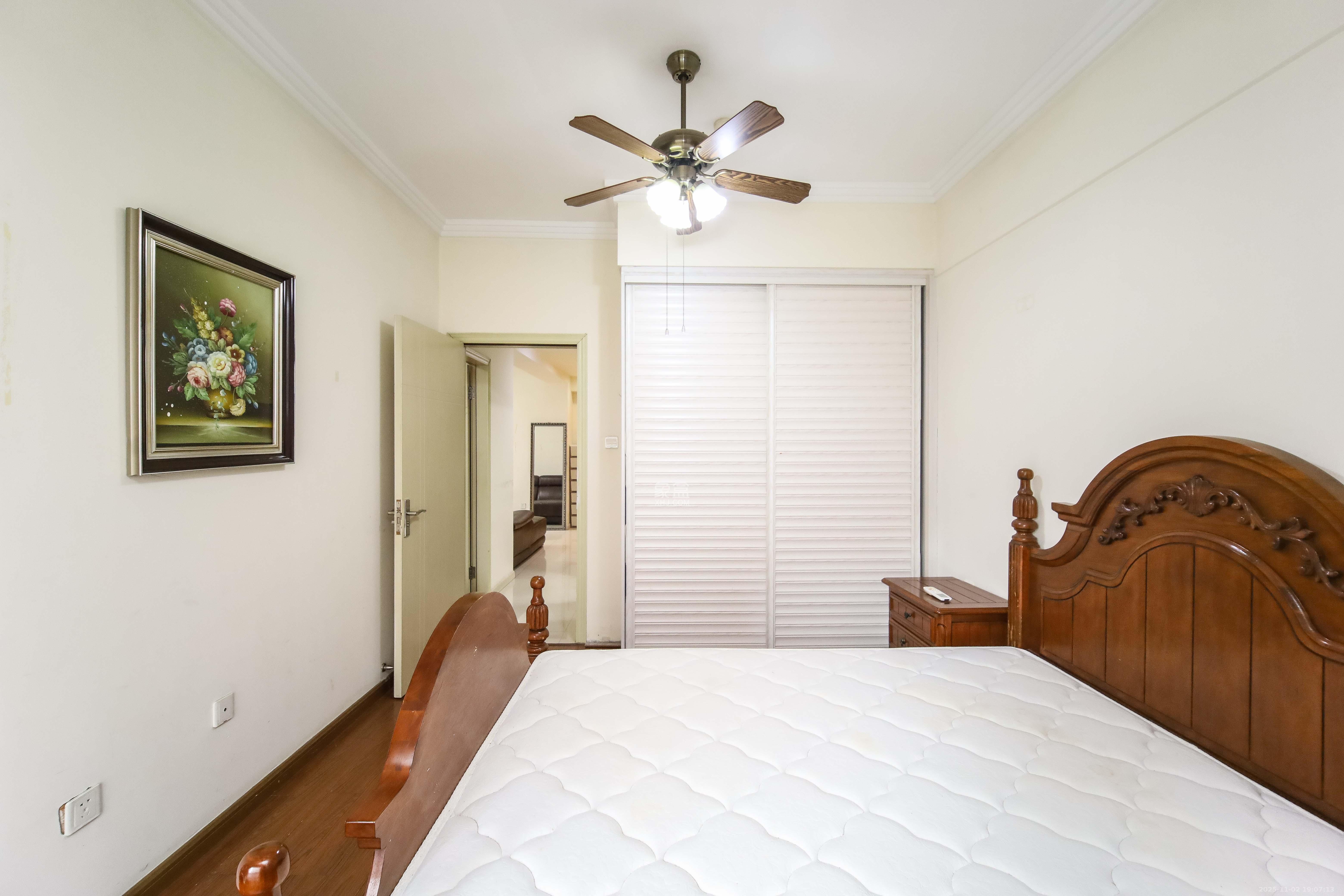 西子一间 2室1厅1卫 56.0万 西子一间 2室1厅1卫 56.0万卧室