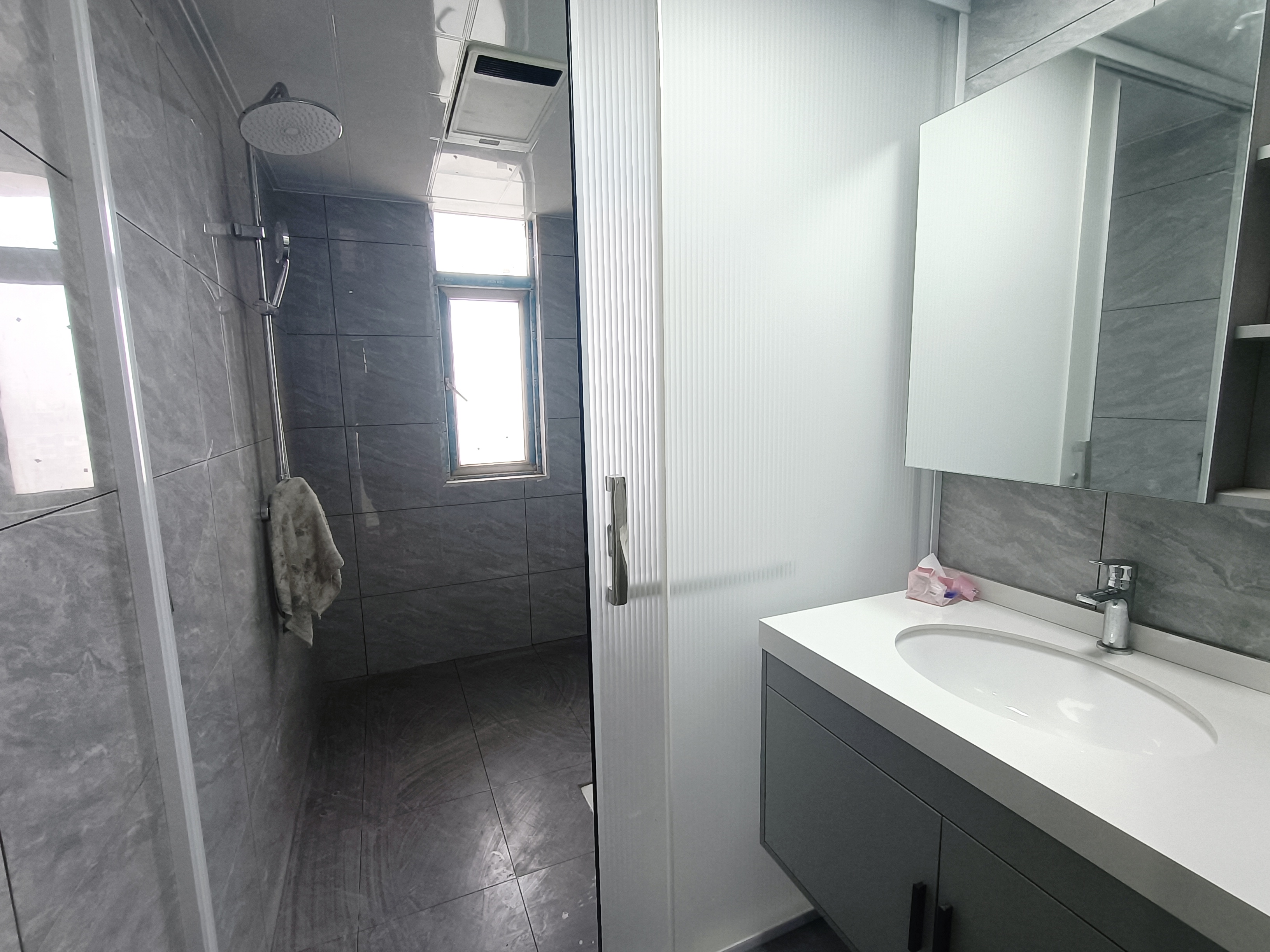 大汉资江城 4室2厅2卫 75.8万 大汉资江城 4室2厅2卫 75.8万客厅