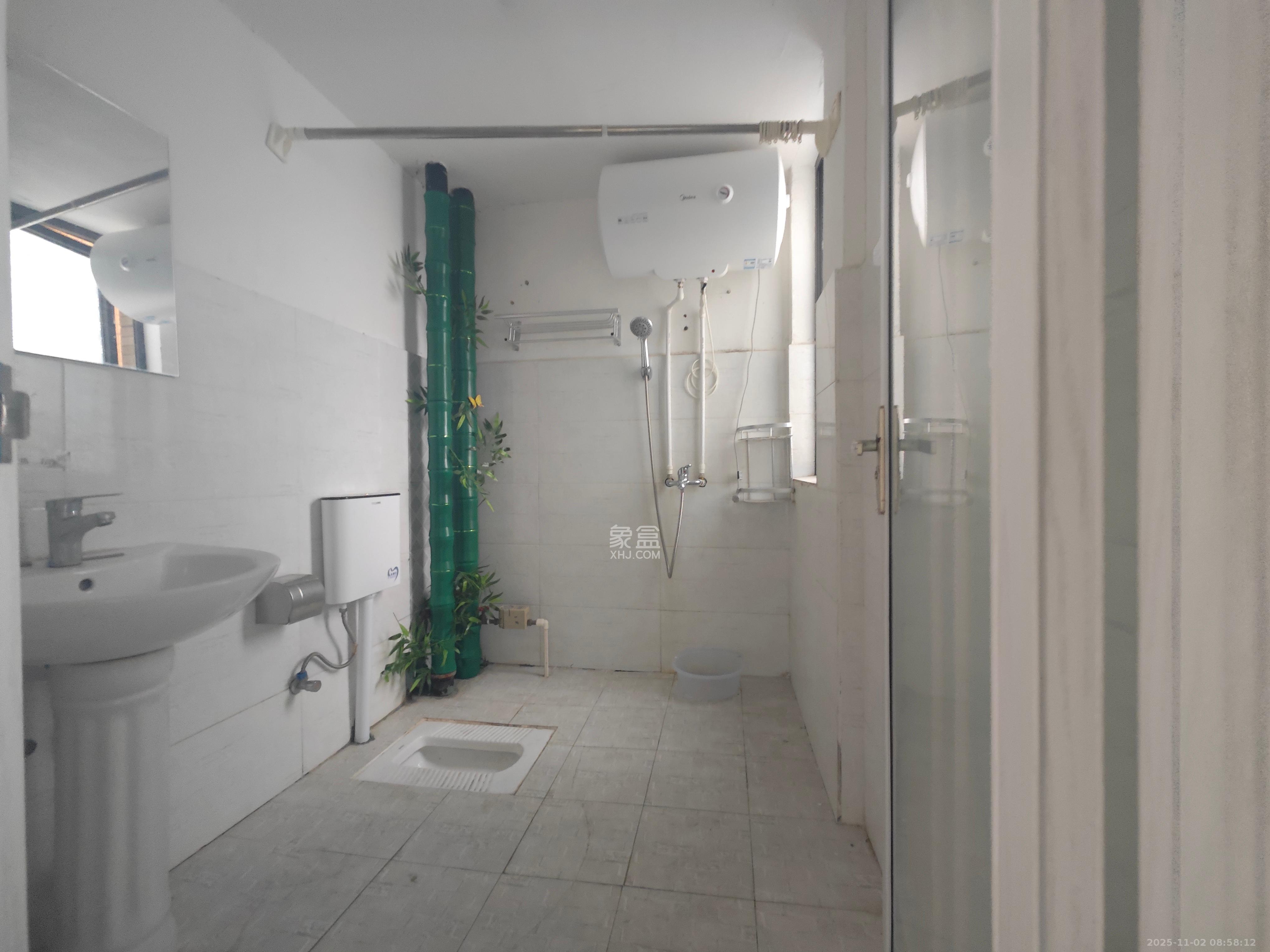 湘水郡（兴旺小爱同学）  4室2厅2卫    2500.0元/月室内图