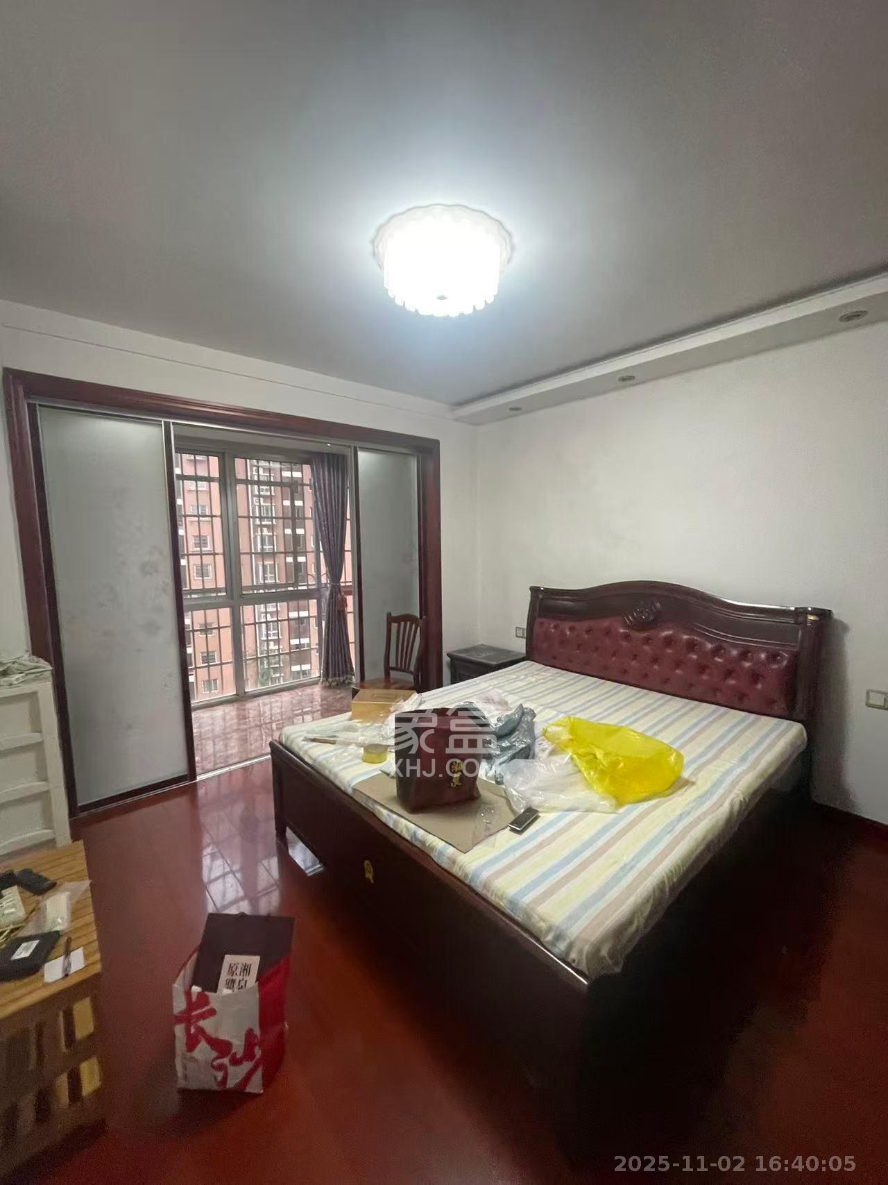 弘欣公寓 3室2厅1卫 2000.0元/月 弘欣公寓 3室2厅1卫 2000.0元/月室内图