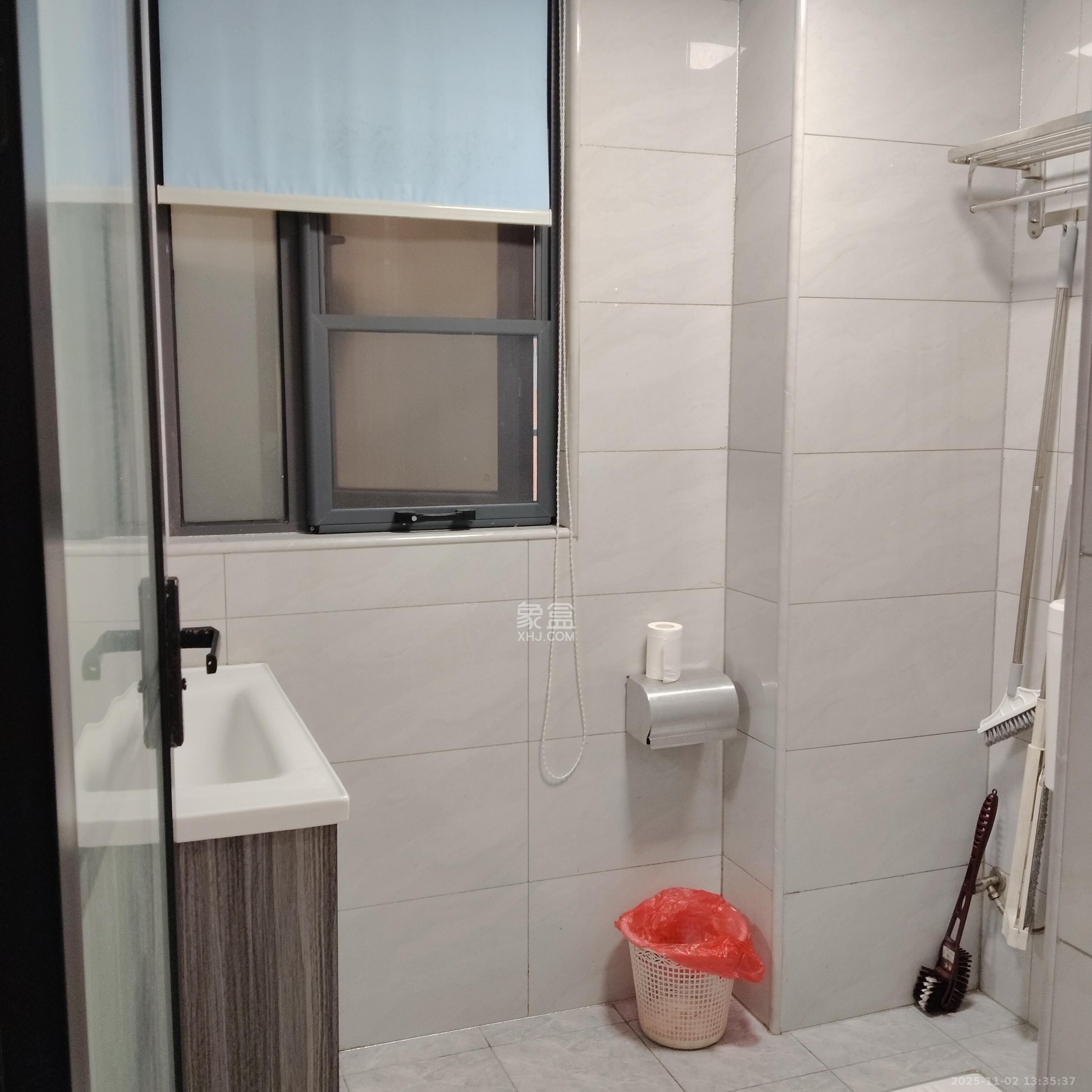 真人桥家园一期  2室1厅1卫    1700.0元/月室内图