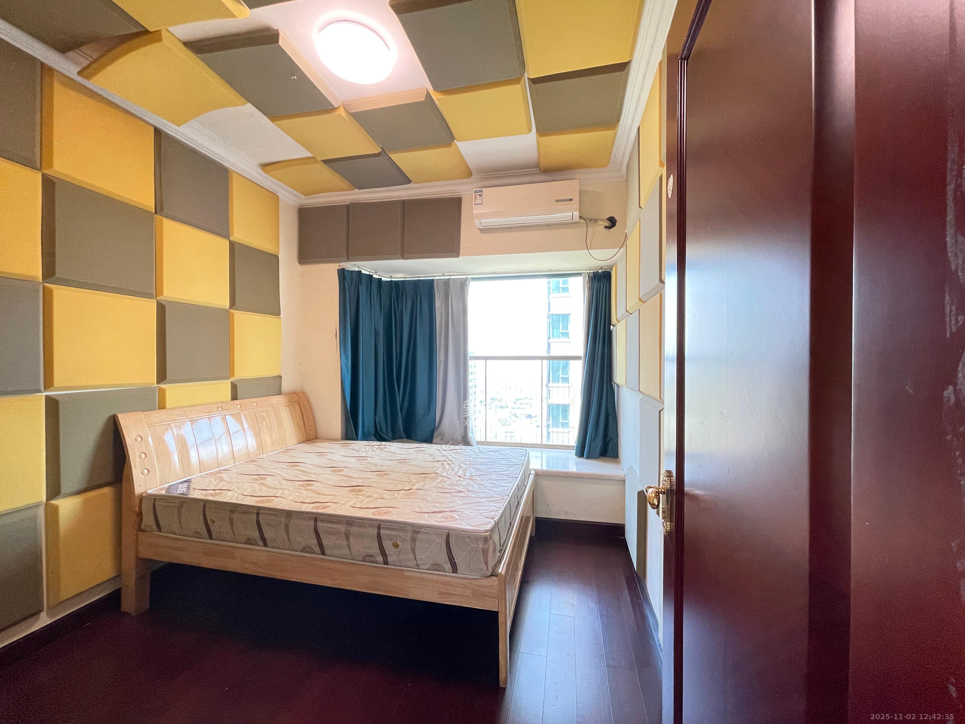 恒大名都  4室2厅4卫    3800.0元/月室内图