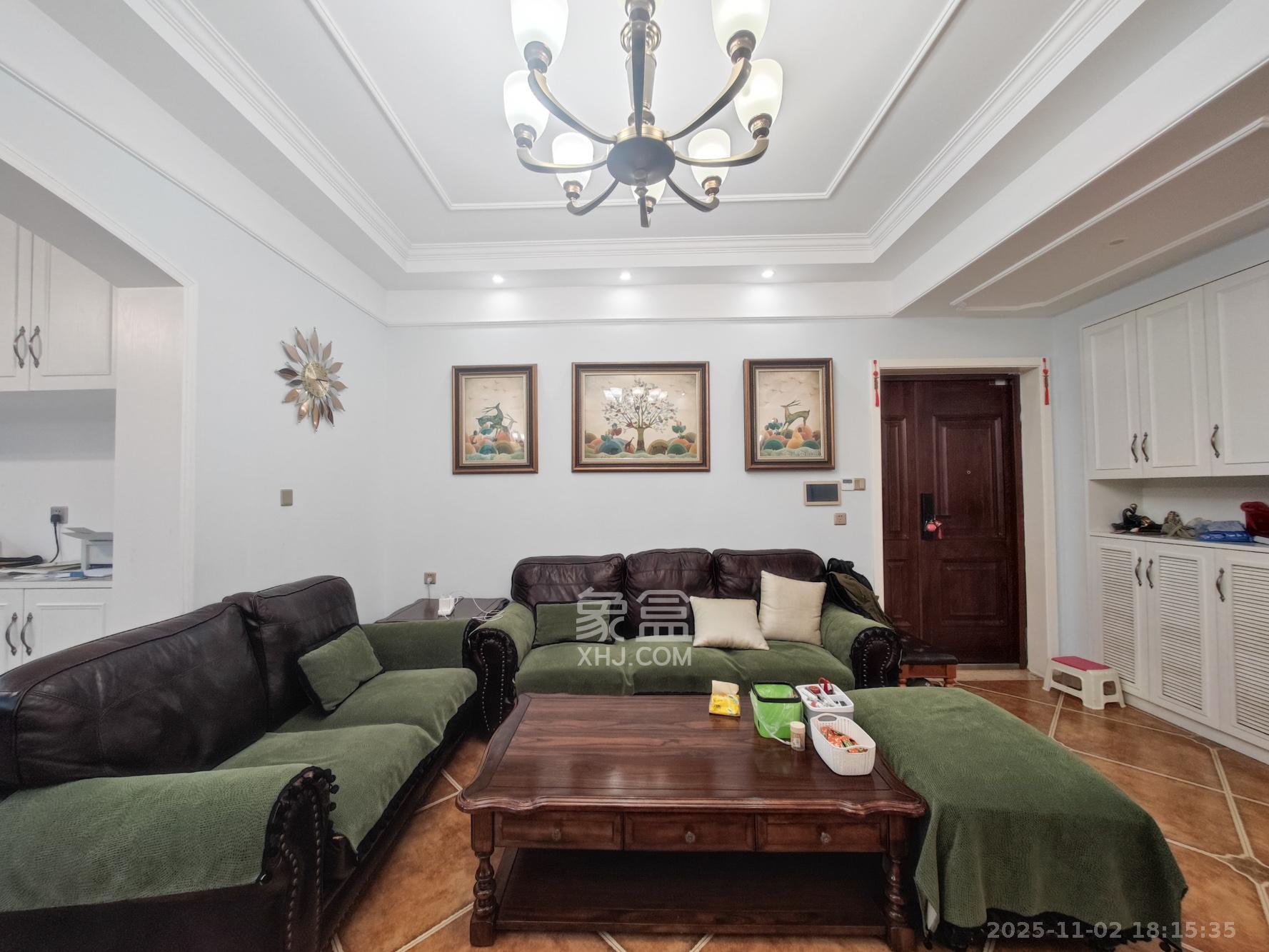 明昇壹城（明昇时代广场）一期  3室2厅1卫    295.0万客厅