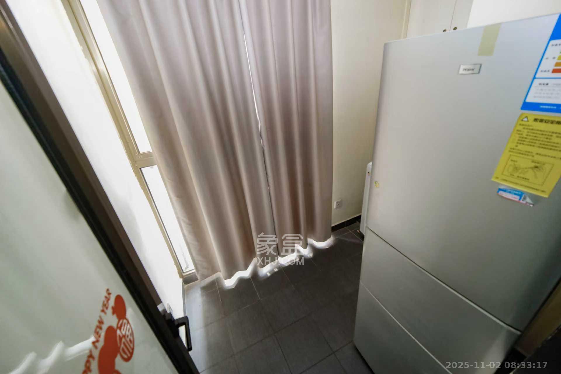 香樟鑫都  1室2厅2卫    3200.0元/月室内图