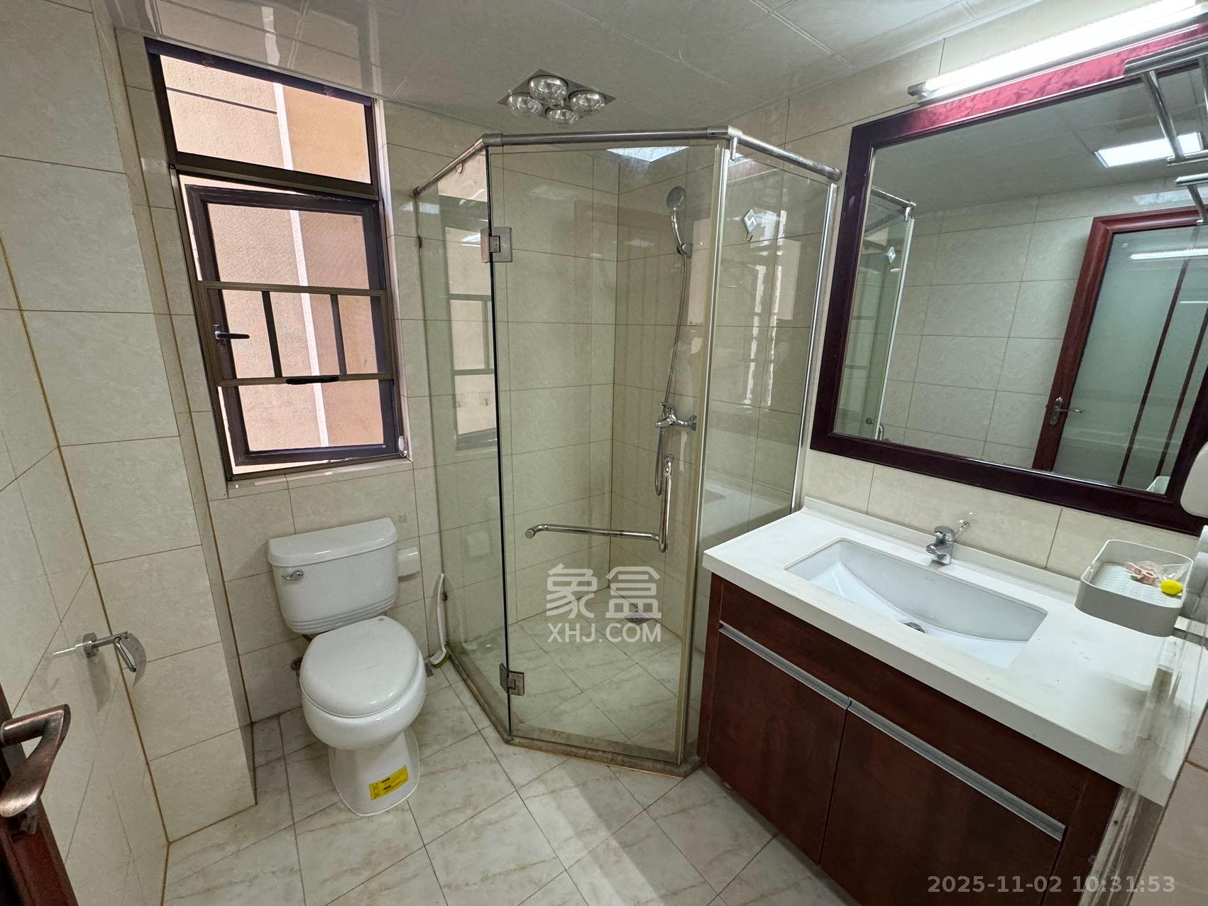 江山帝景哈佛 4室2厅2卫 2300.0元/月 江山帝景哈佛 4室2厅2卫 2300.0元/月室内图