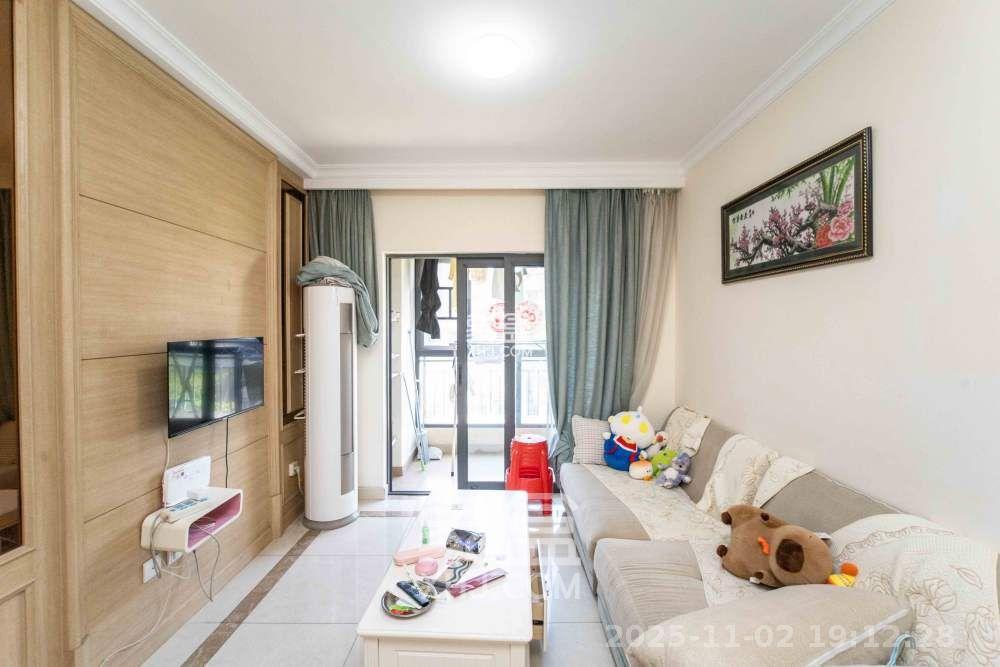 佳兆业时代广场  2室1厅1卫    2200.0元/月