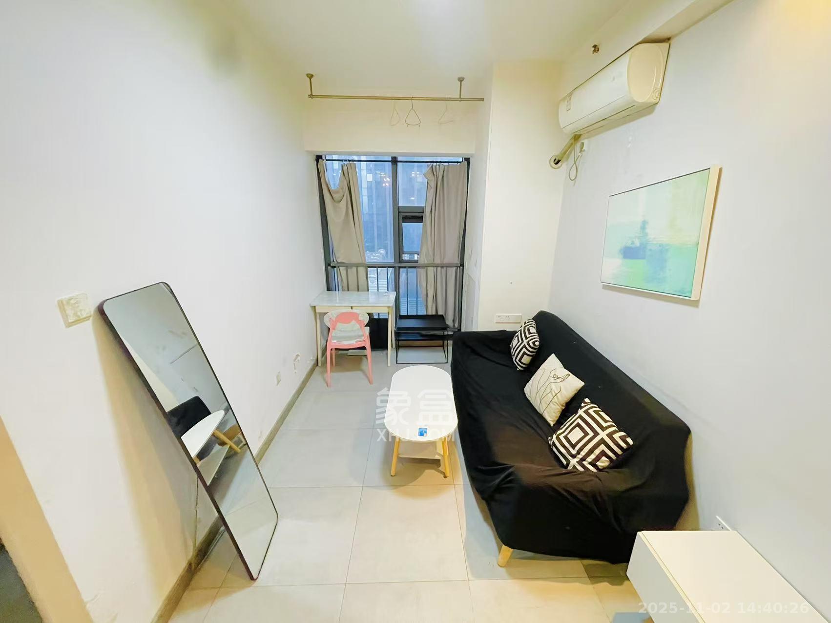 第六都（陆都小区）  1室0厅1卫    1600.0元/月